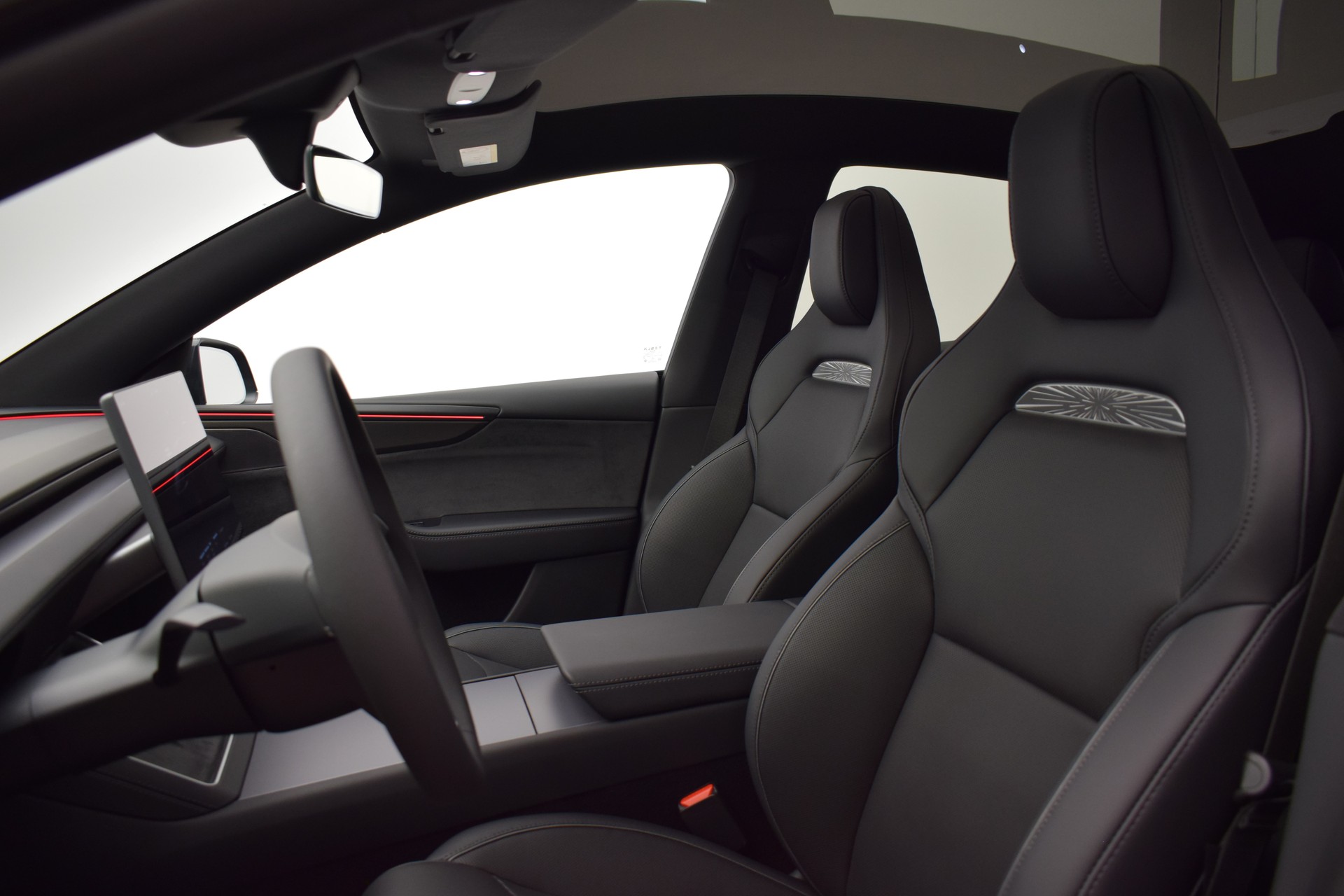 TESLA Model Y Performance AWD 626PS, Neuwagen, CH Typenschein "diamond black"-image-1