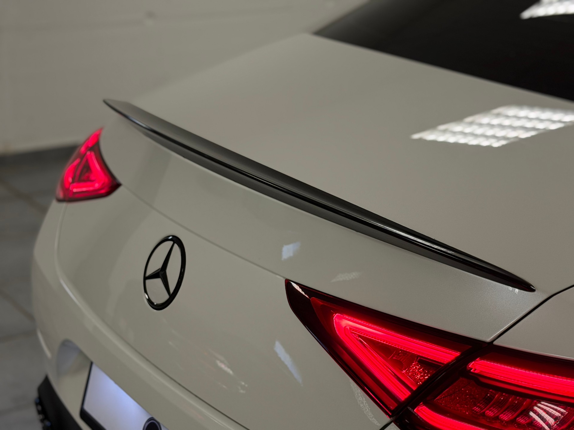 MERCEDES-BENZ CLS 450 4Matic 9G-Tronic-image-24