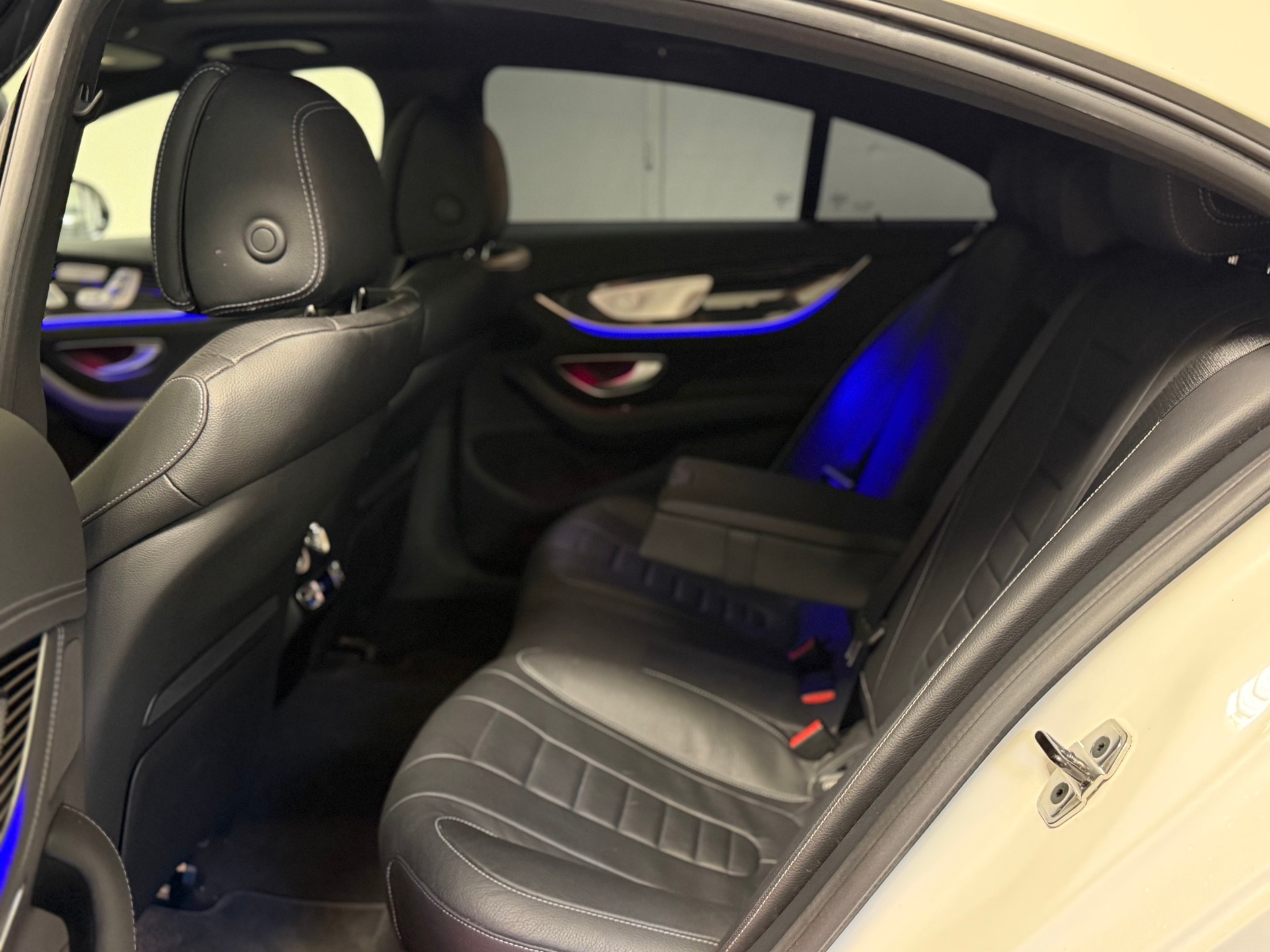 MERCEDES-BENZ CLS 450 4Matic 9G-Tronic-image-22