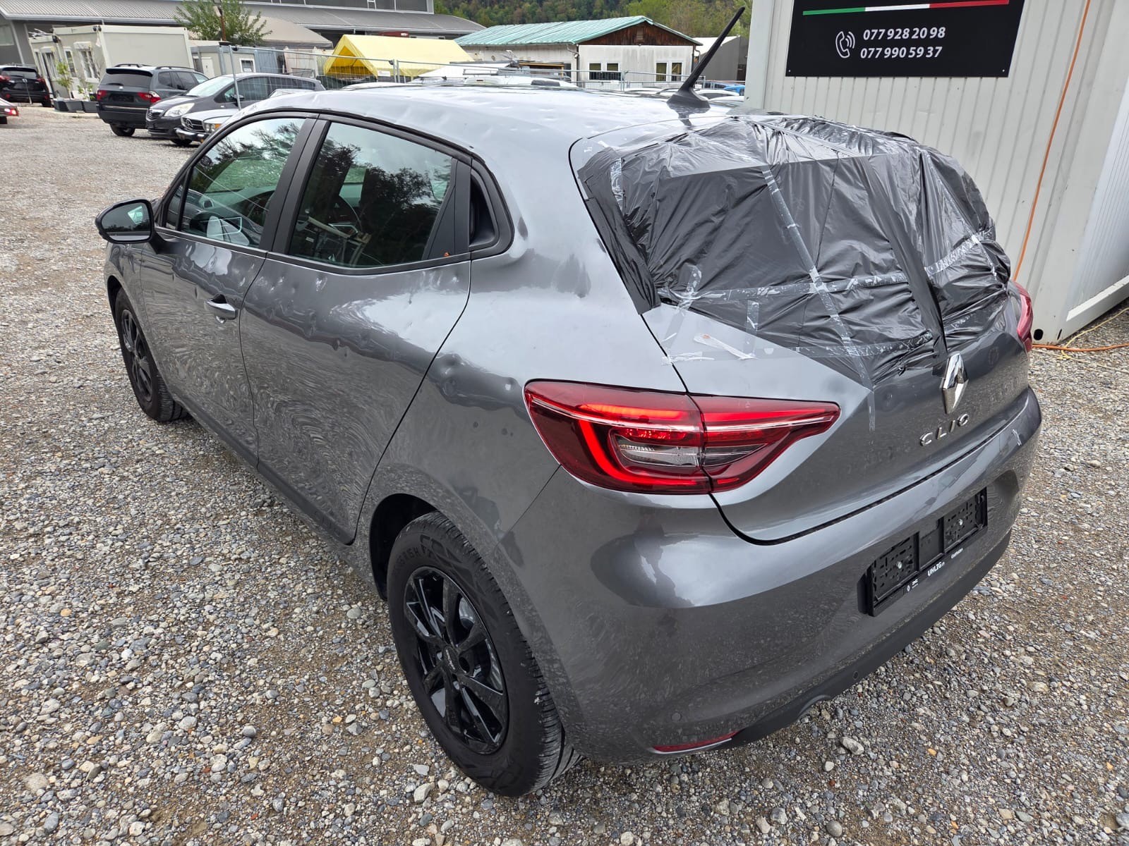 RENAULT Clio 1.0 Equilibre-image-6