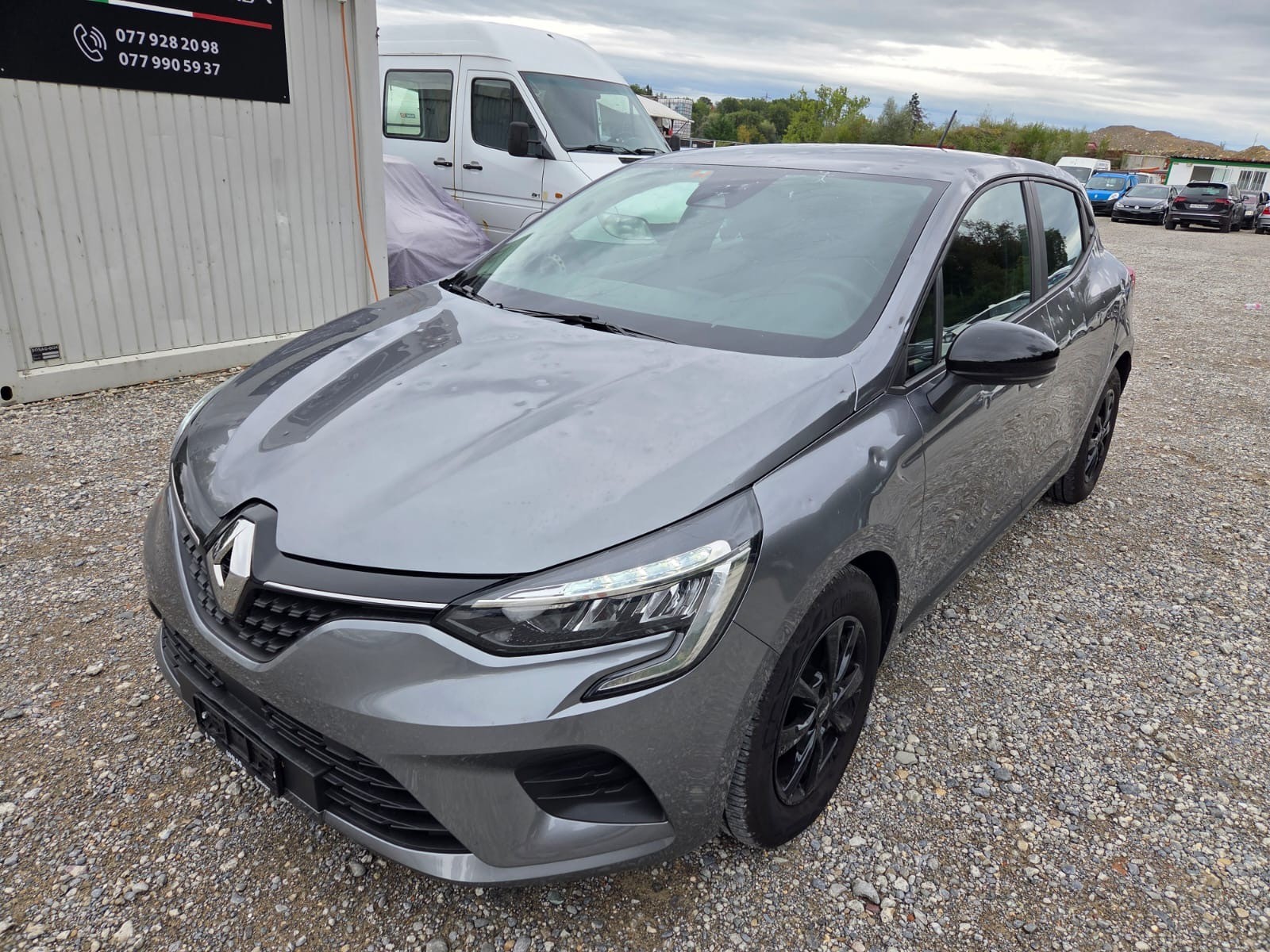 RENAULT Clio 1.0 Equilibre-image-1
