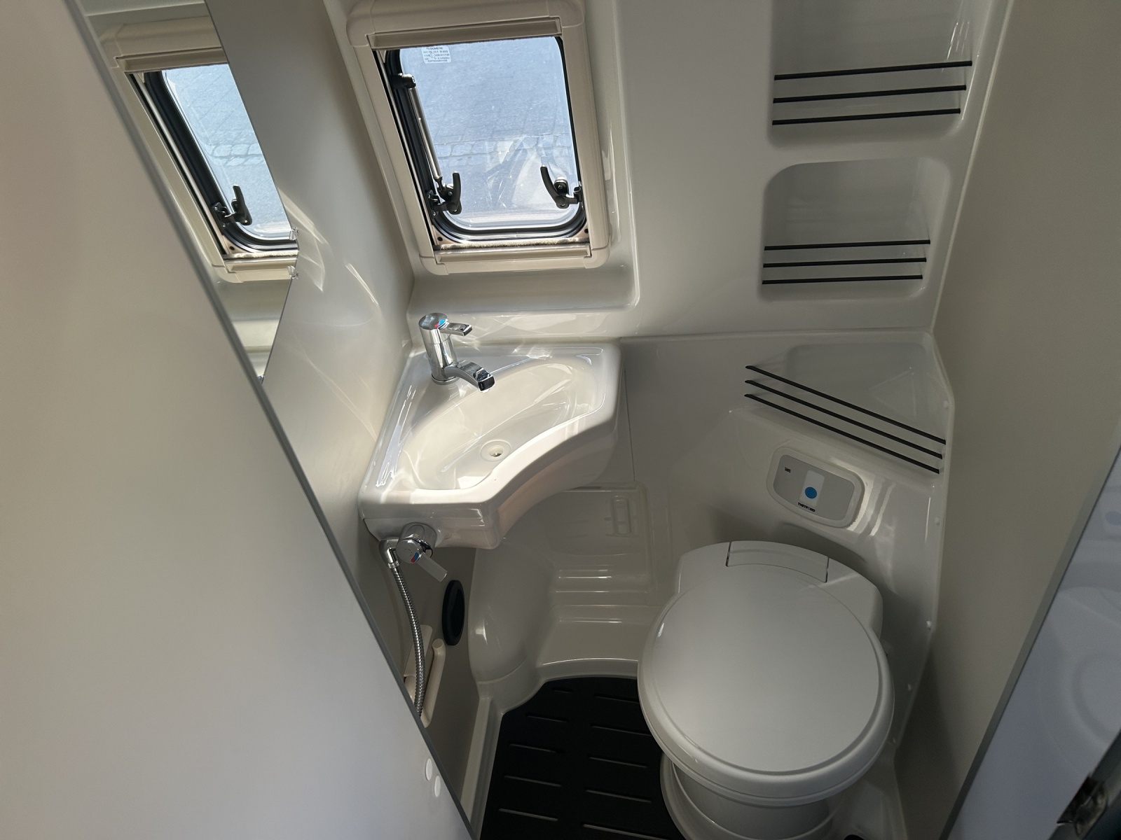 WESTFALIA Columbus 600E Aufstelldach 2.2D 8G-image-20