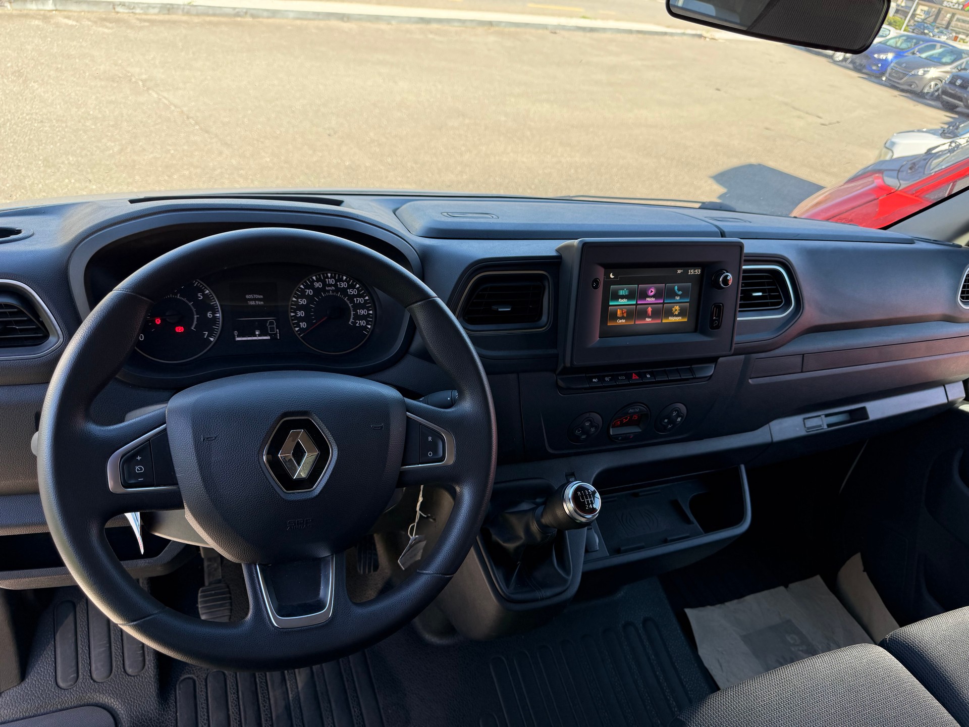 RENAULT Master T35 2.3 Blue dCi 150 L2H2-image-12
