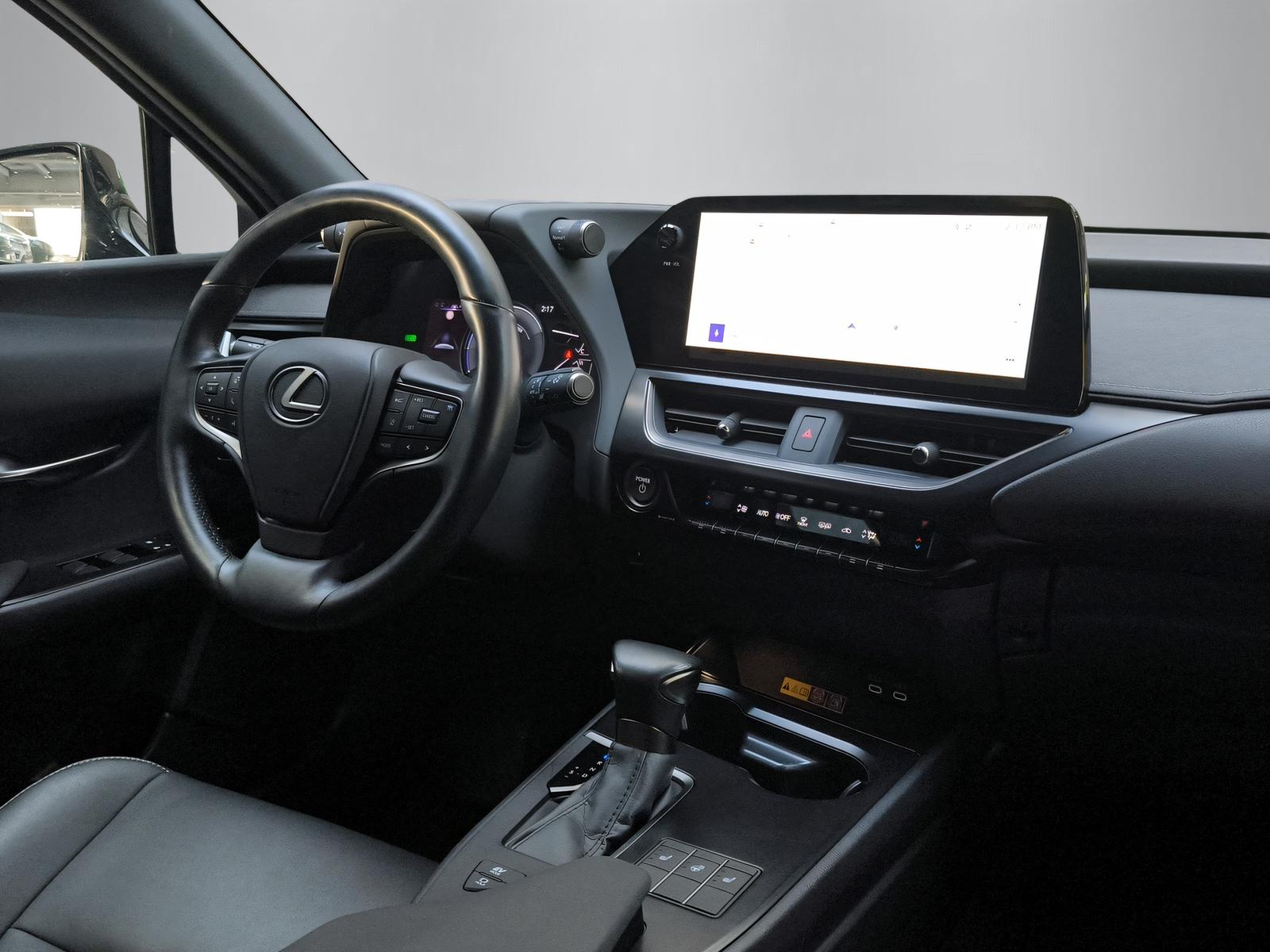 LEXUS UX 250h F-Line-image-13