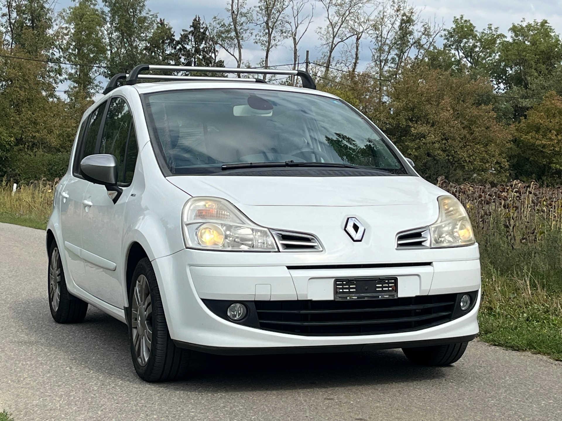 RENAULT Modus 1.6 16V Night&Day Automatic-image-1
