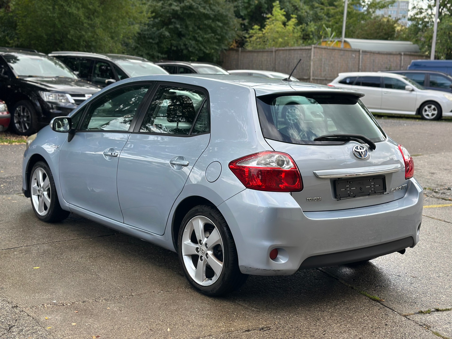 TOYOTA Auris 1.8 16V HSD Linea Sol-image-4