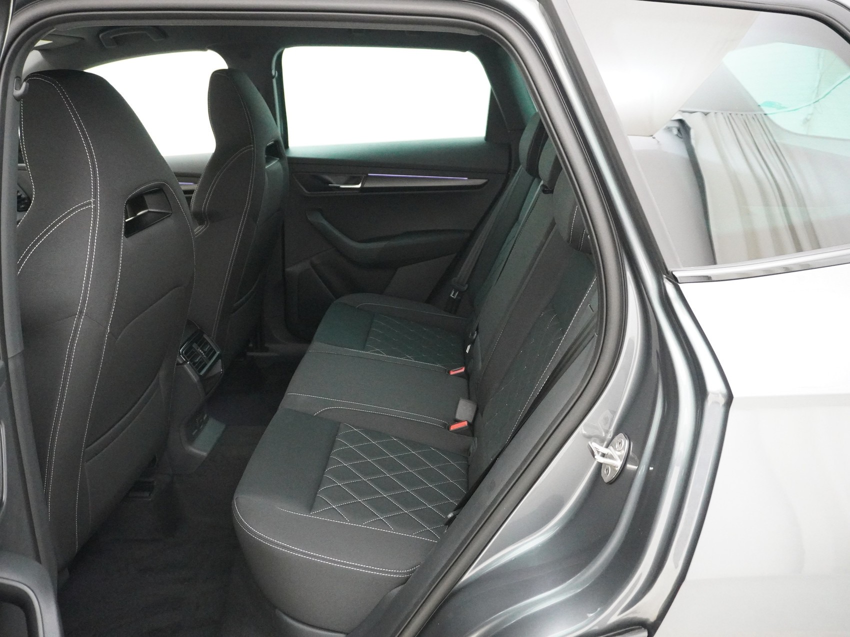 SKODA Karoq 1.5 TSI SportLine DSG-image-14