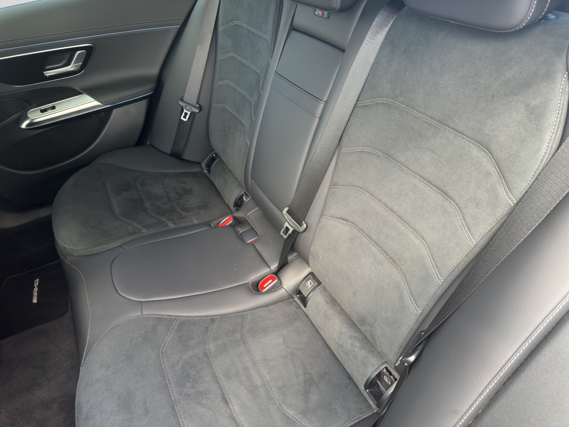 MERCEDES-BENZ E 200 AMG Line 9G-Tronic Night-image-7