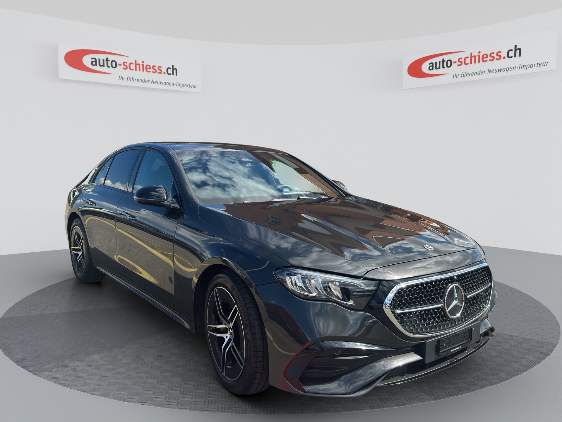 MERCEDES-BENZ E 200 AMG Line 9G-Tronic Night-image-0