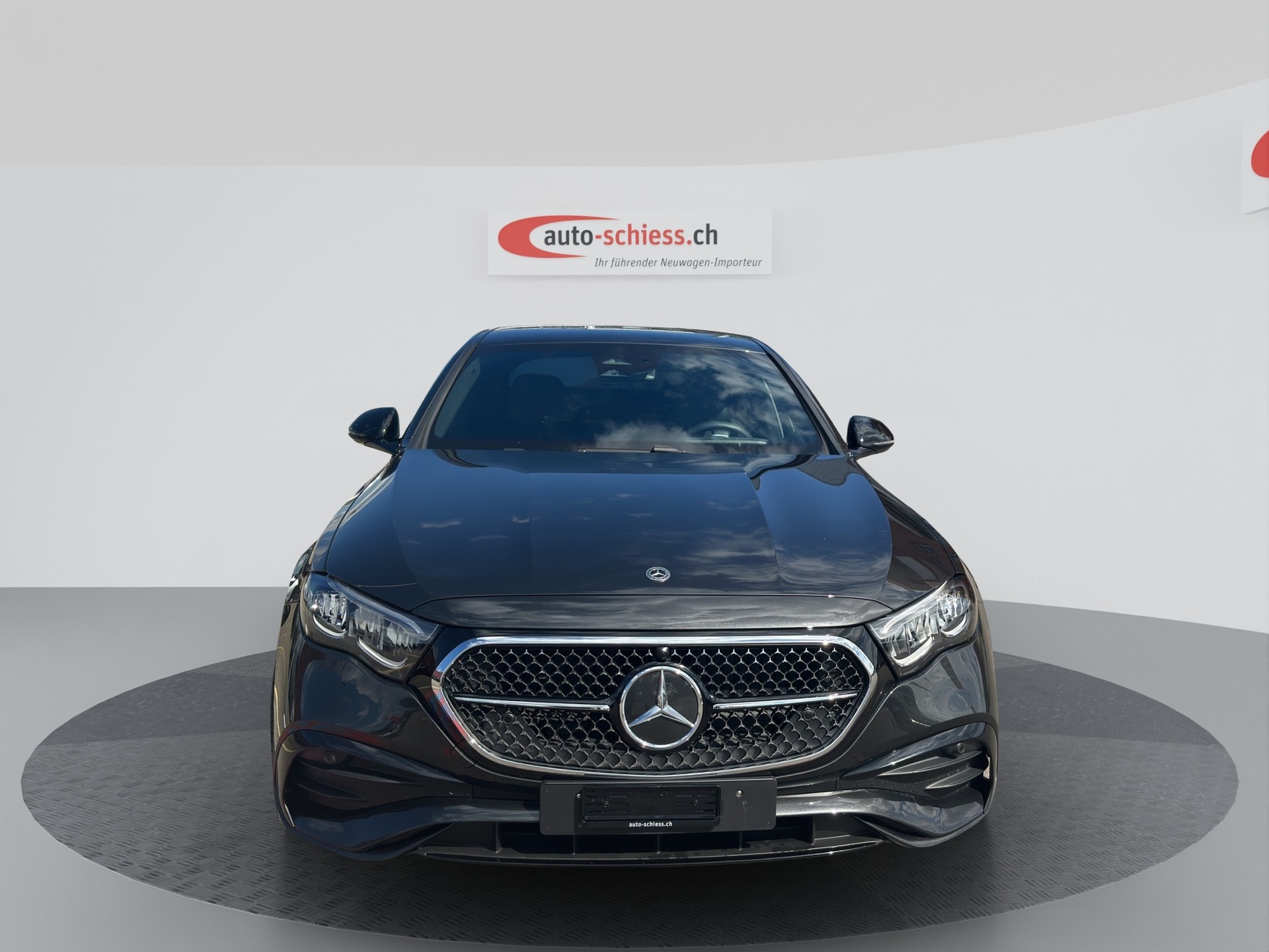 MERCEDES-BENZ E 200 AMG Line 9G-Tronic Night-image-1