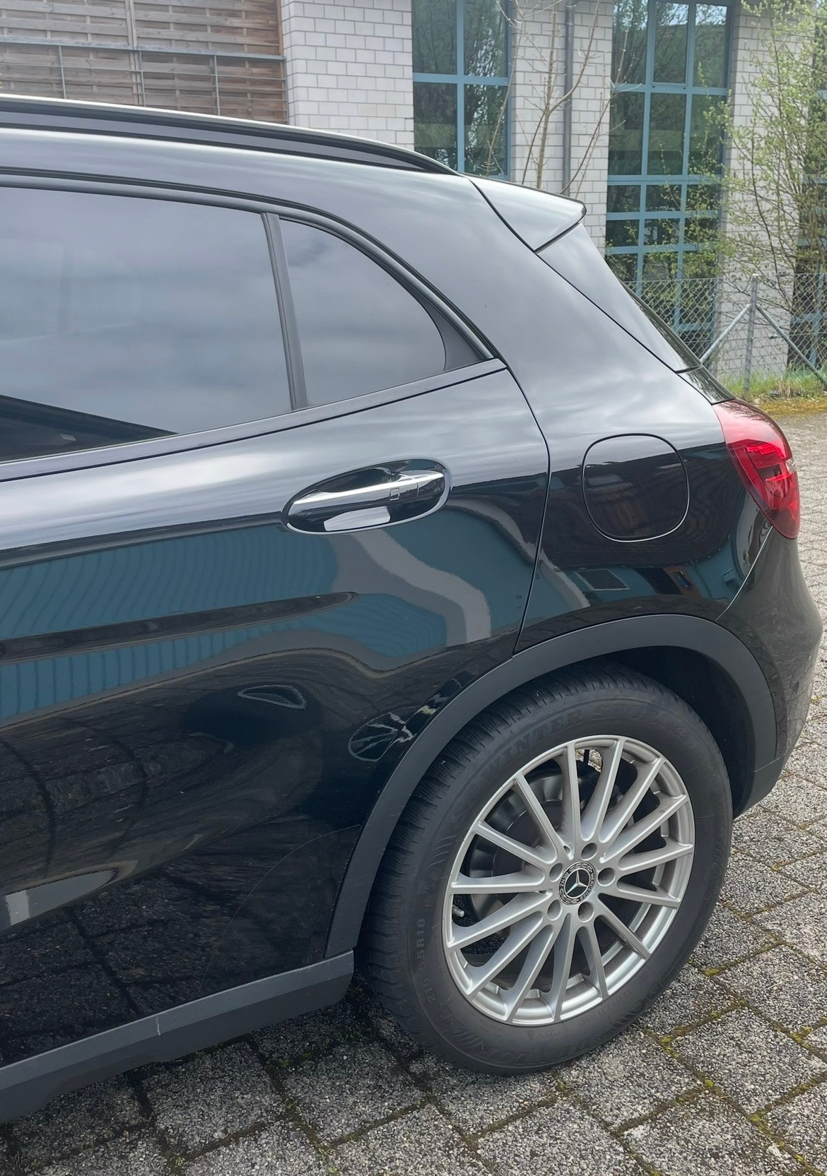 MERCEDES-BENZ GLA 200 Night Star-image-10