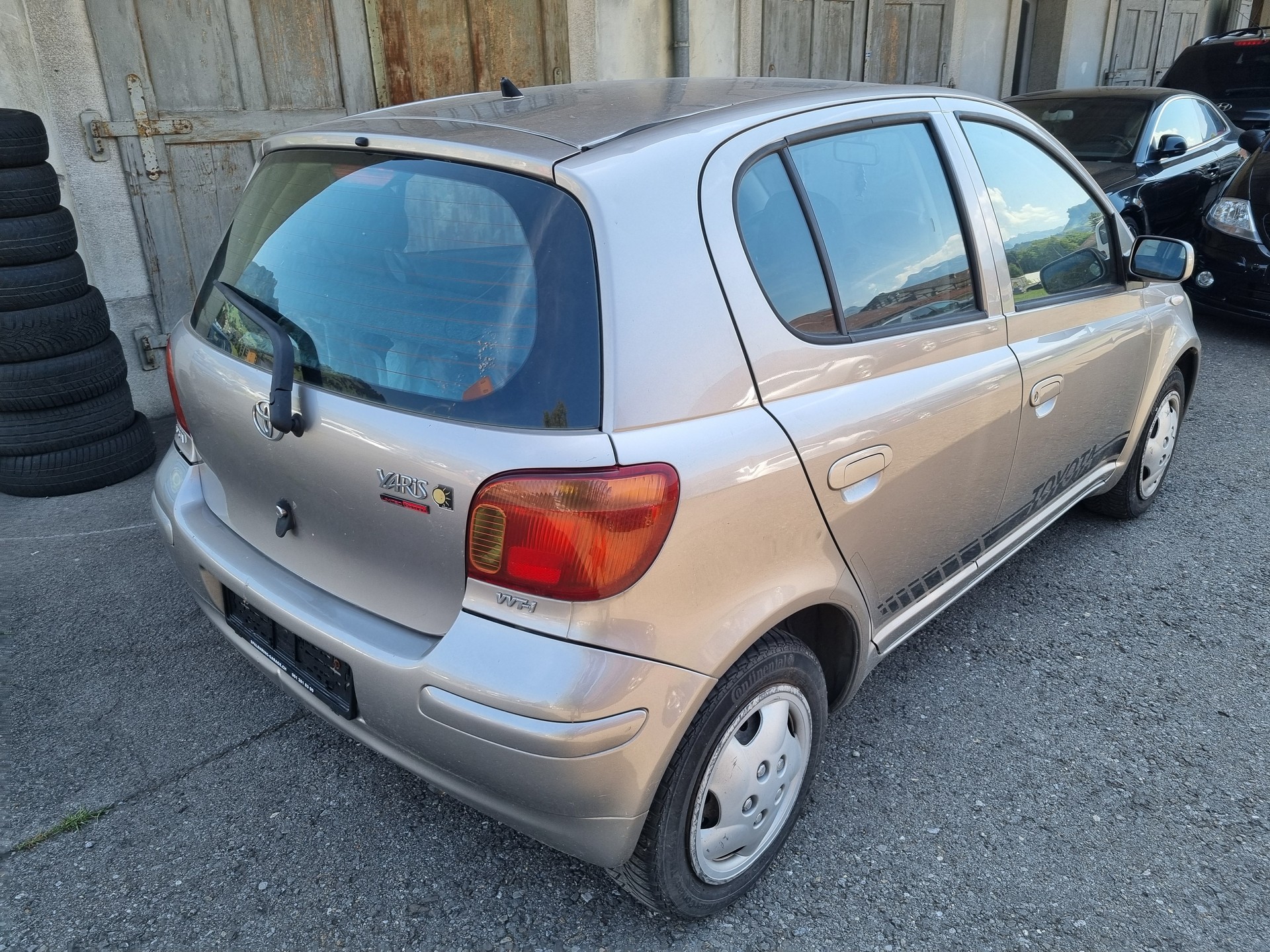 TOYOTA Yaris 1.3 Linea Sol-image-1