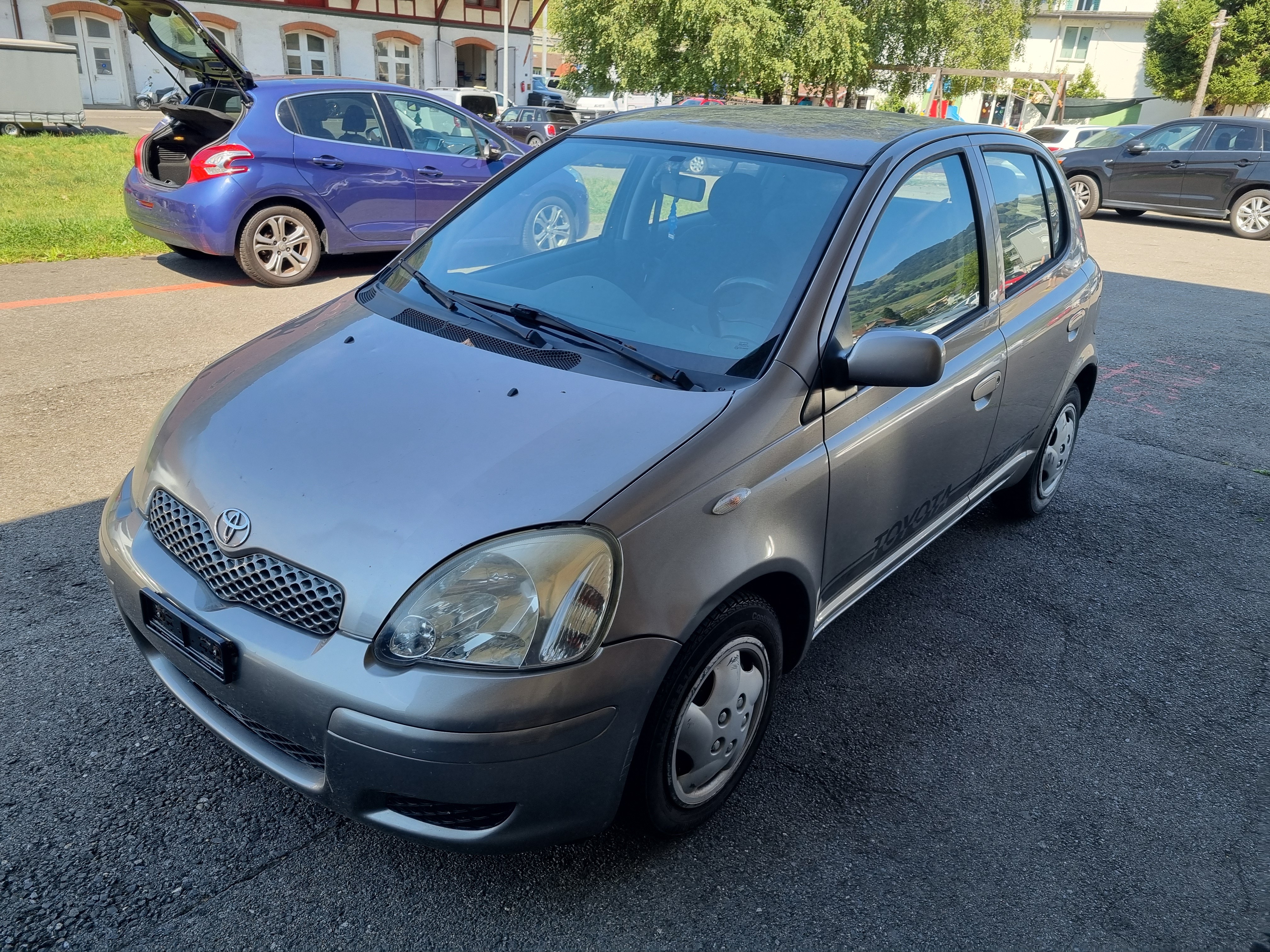 Car photo