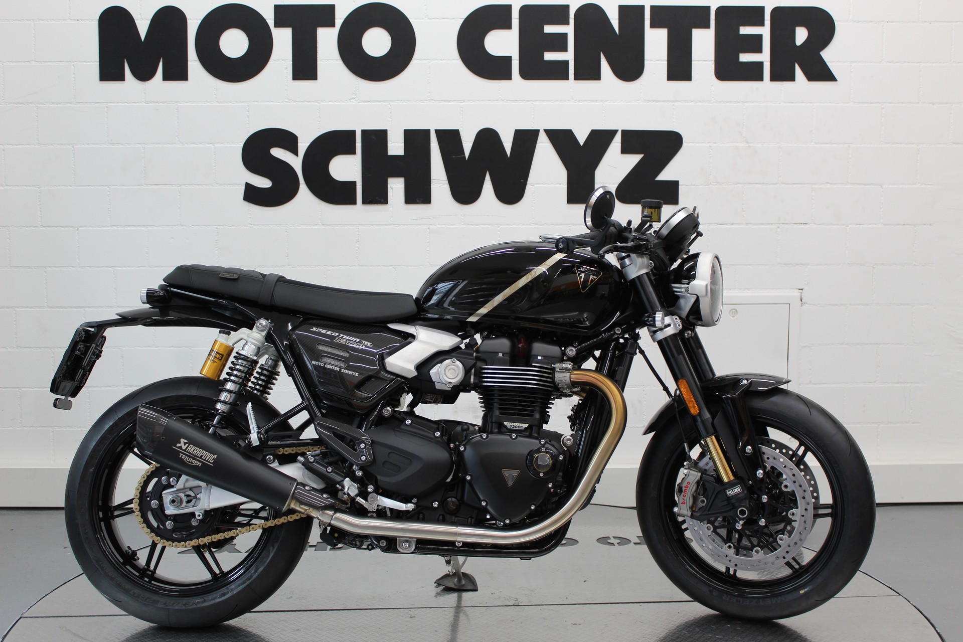 TRIUMPH 1200 TFC