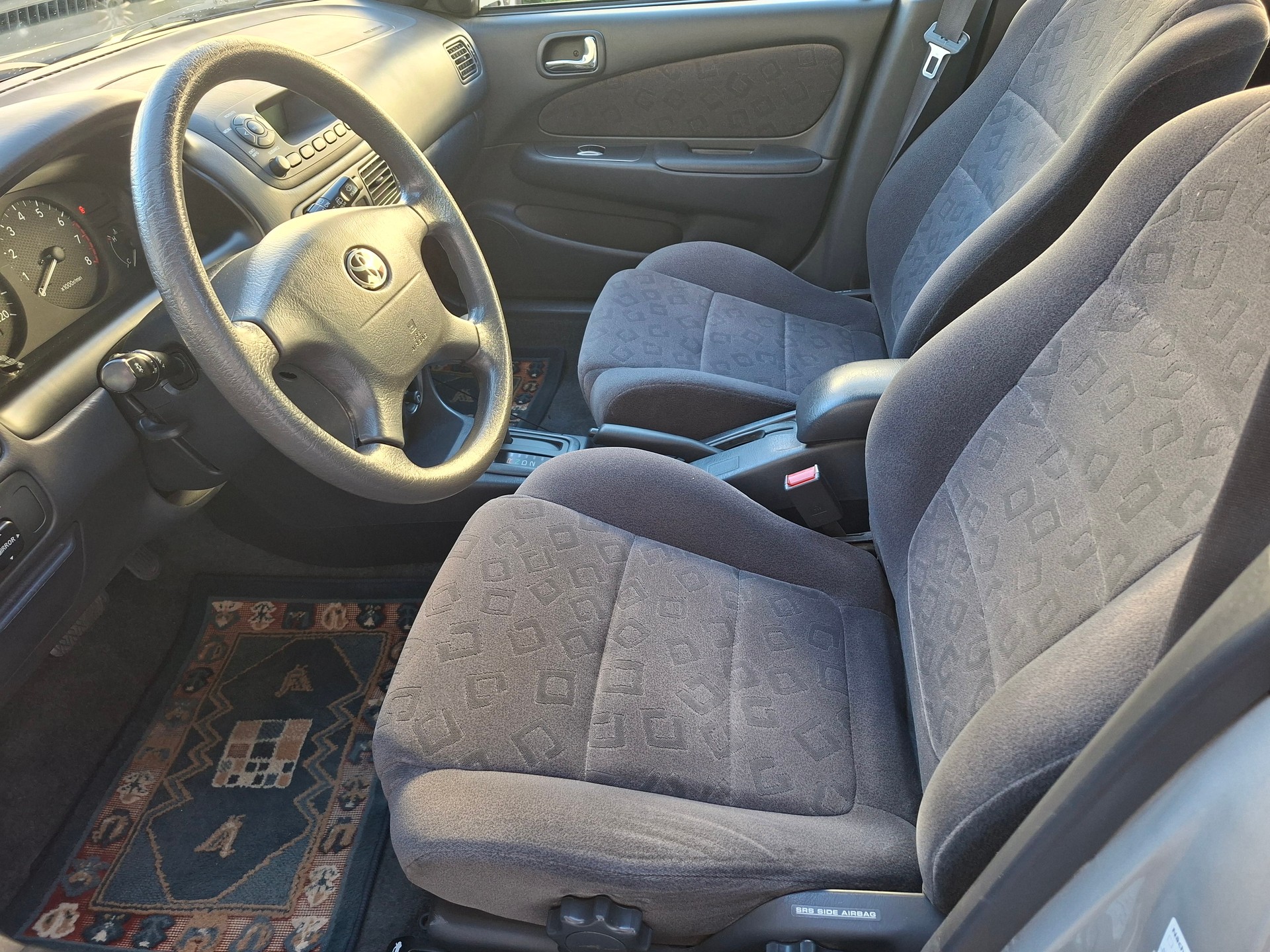 TOYOTA Corolla 1.6 Linea Sol plus-image-6