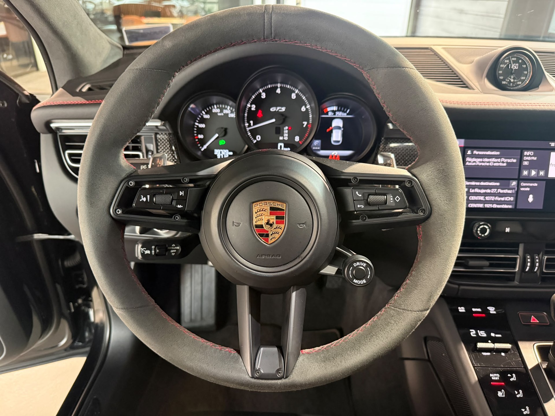 PORSCHE Macan GTS PDK-image-15