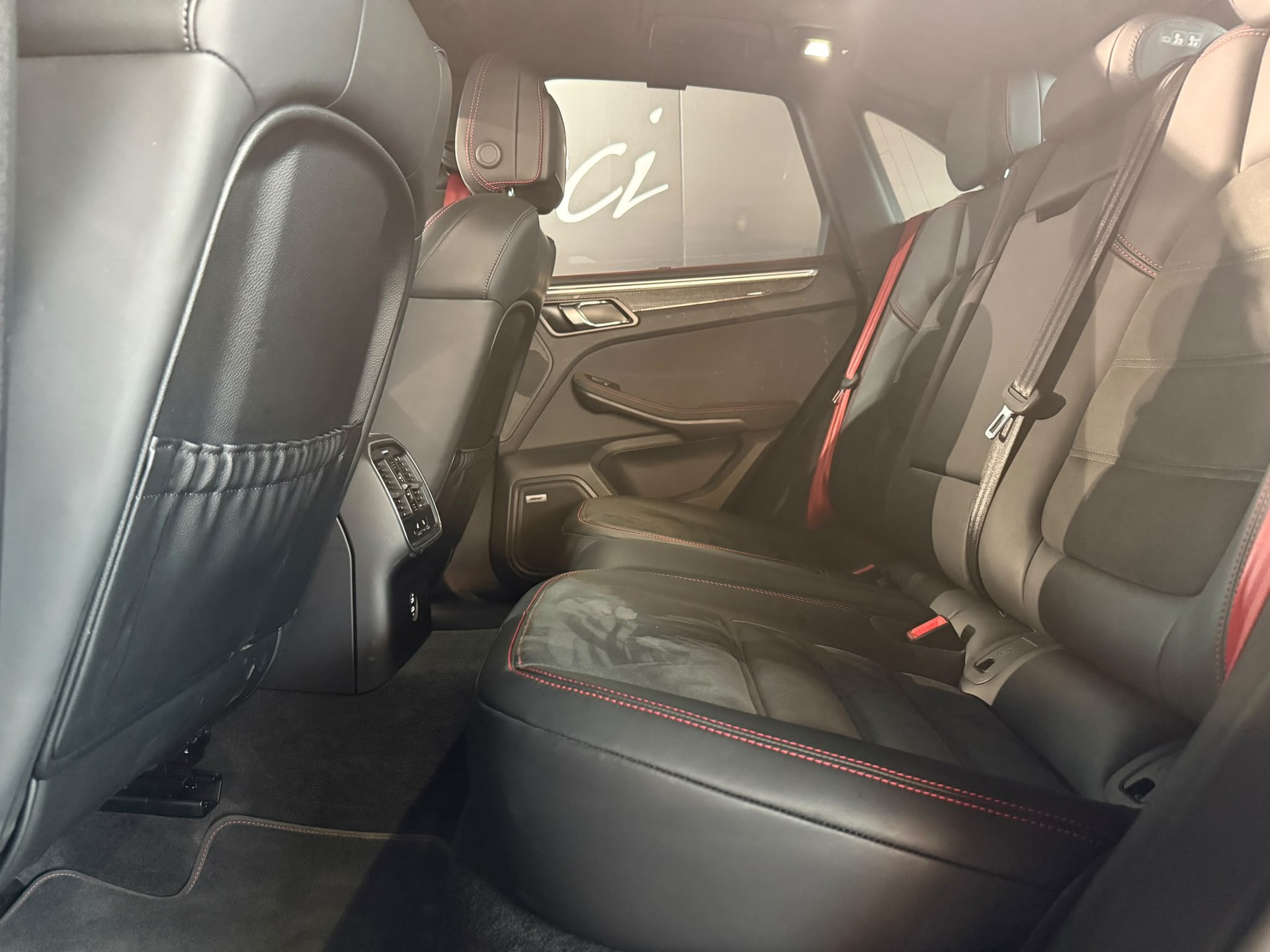 PORSCHE Macan GTS PDK-image-10