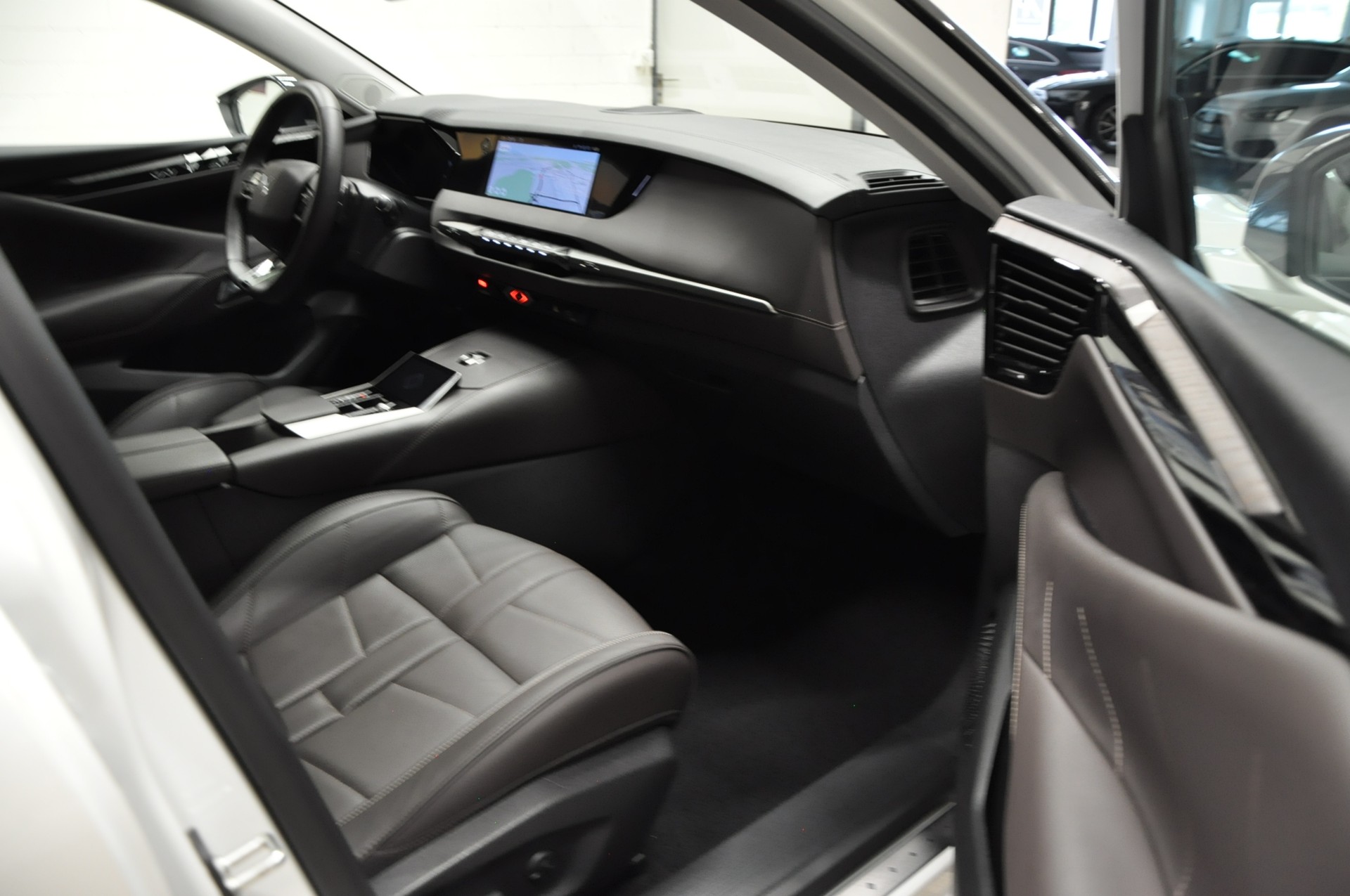 DS AUTOMOBILES DS 4 1.2 Pure Tech Rivoli EAT8-image-13