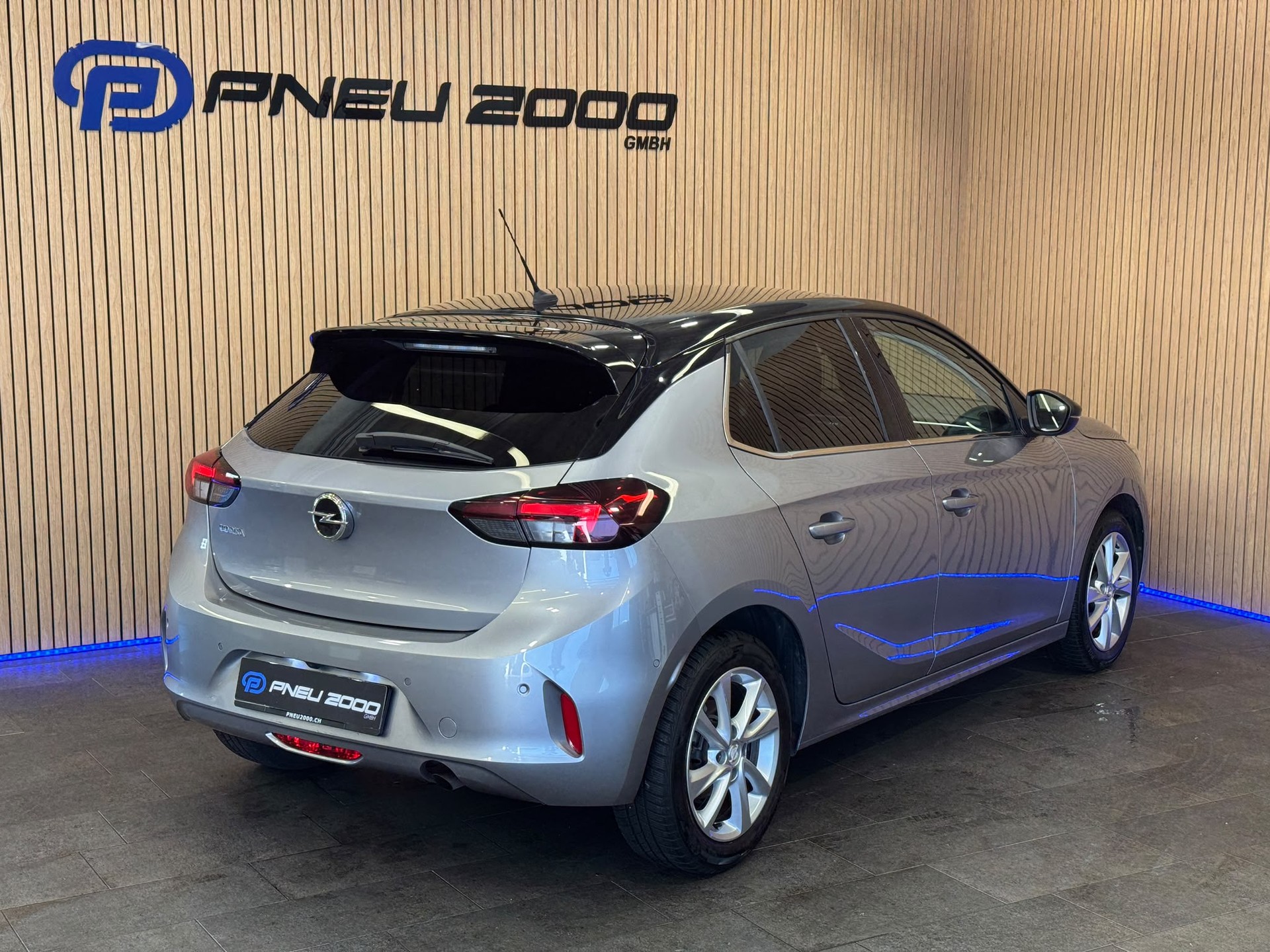 OPEL Corsa 1.2 TP Elegance-showroom-element-3