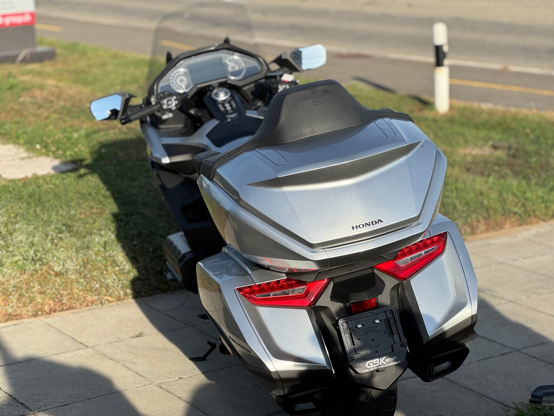 HONDA HONDA GL 1800 DA DCT Goldwing-showroom-element-2