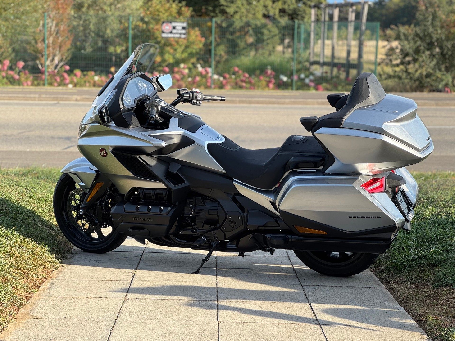 HONDA HONDA GL 1800 DA DCT Goldwing-showroom-element-3