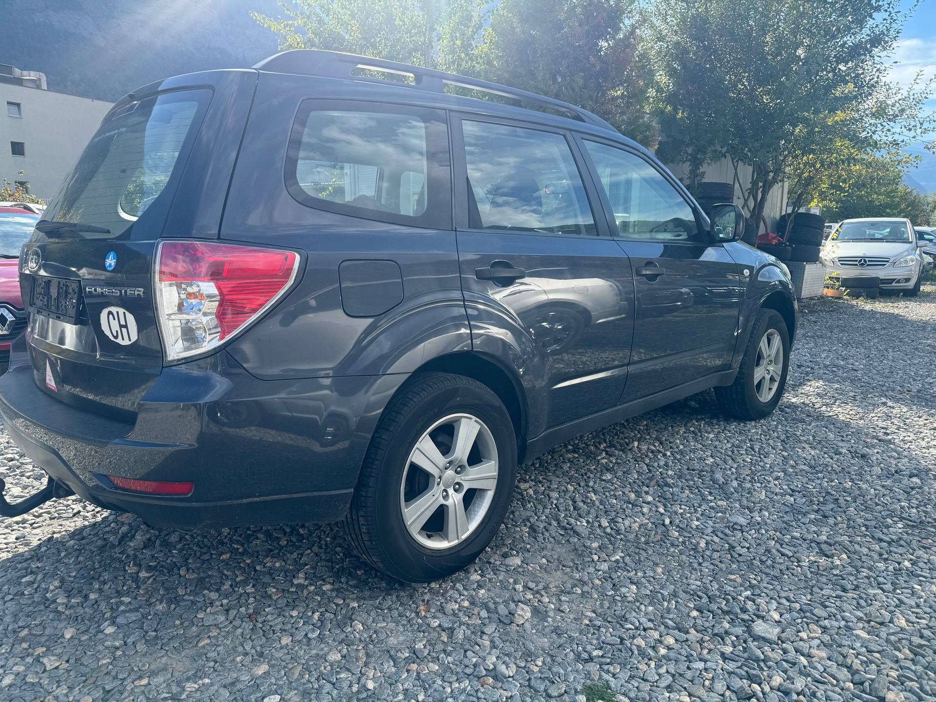 SUBARU Forester 2.0X Swiss-image-4