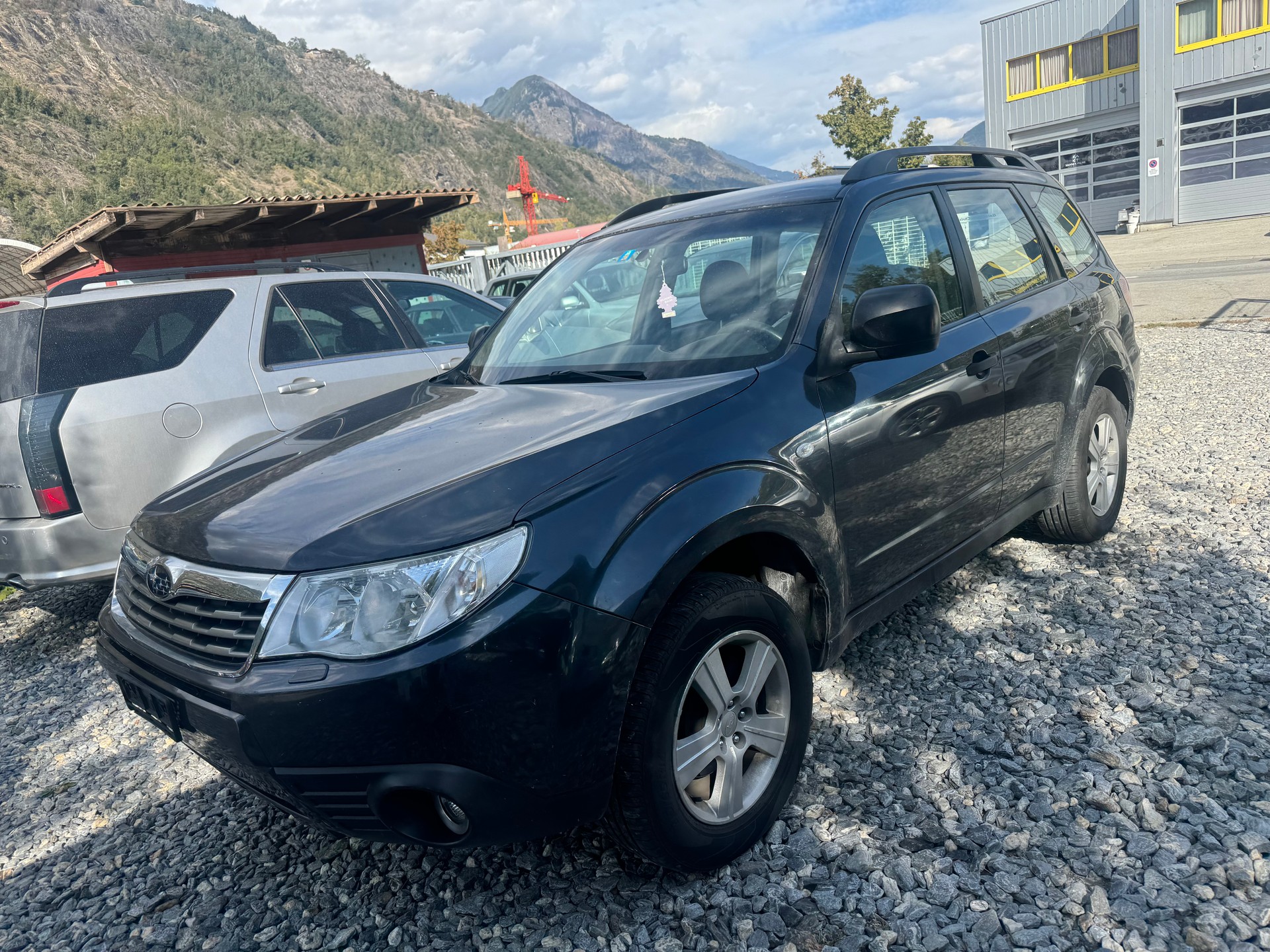 SUBARU Forester 2.0X Swiss-image-3