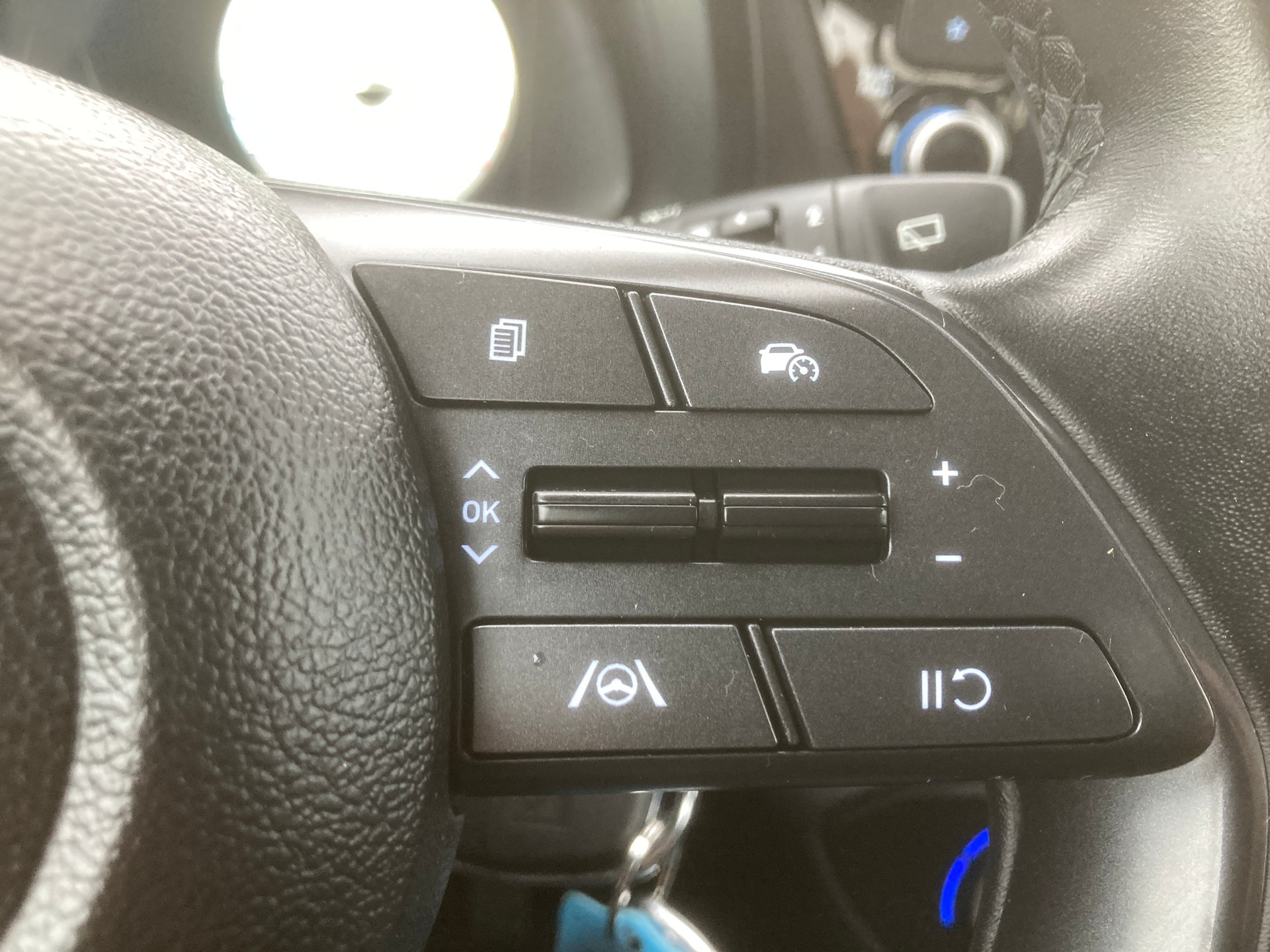 HYUNDAI i20 1.0 T-GDi Origo-image-13