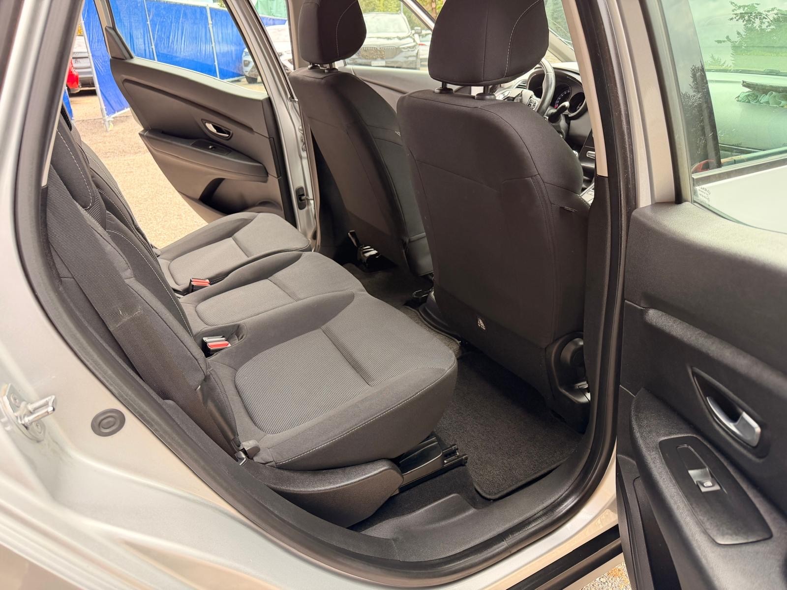 RENAULT Scénic 1.3 16V Turbo Life-image-11