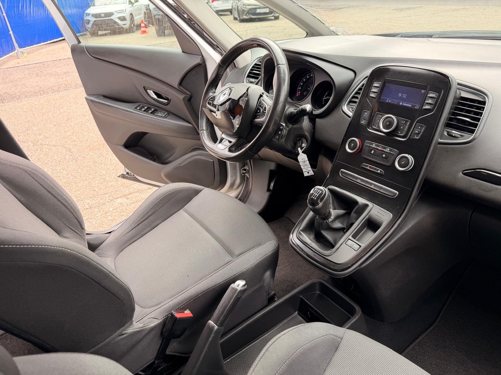 RENAULT Scénic 1.3 16V Turbo Life-image-12