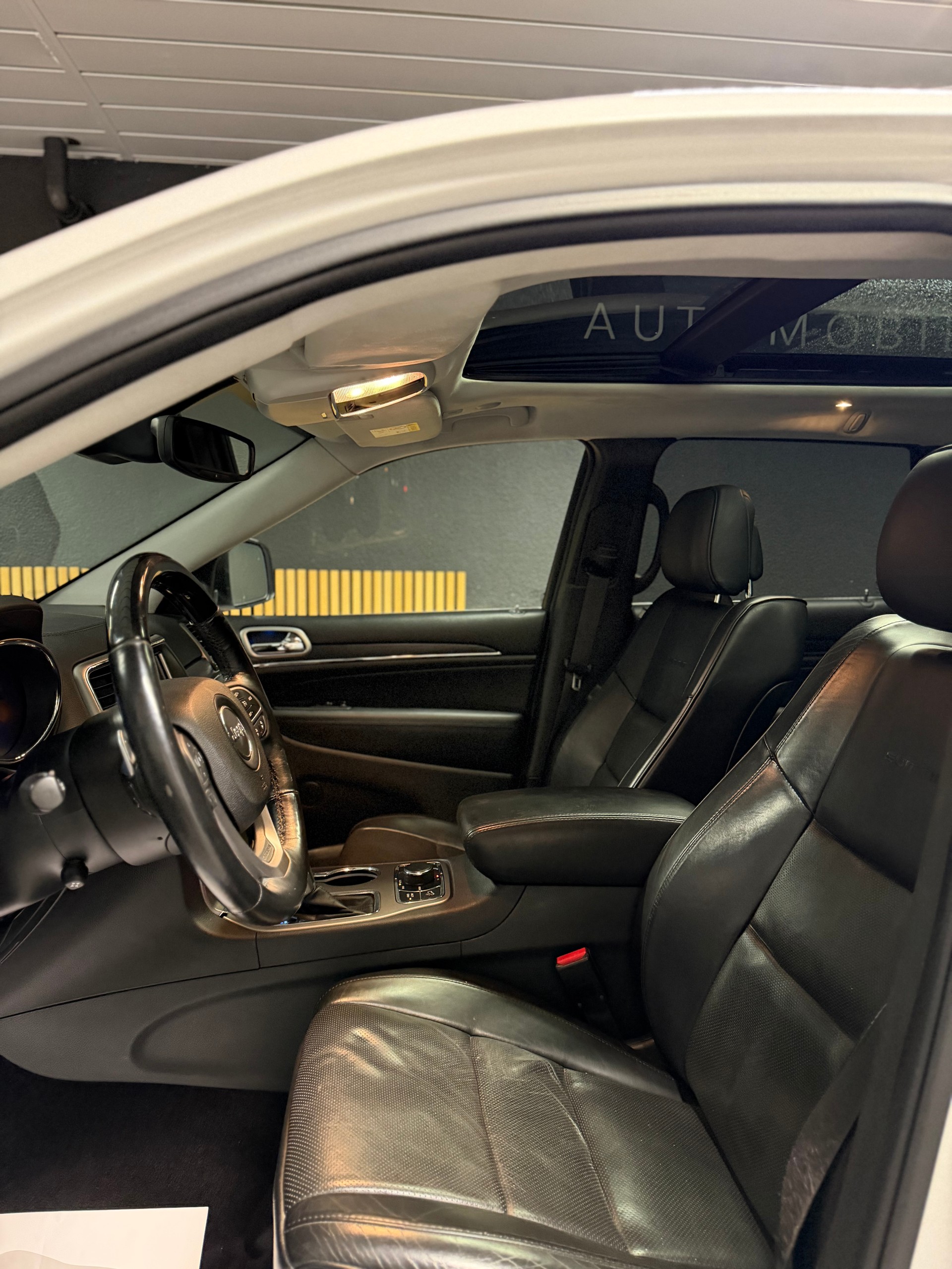 JEEP Grand Cherokee 3.0 CRD Summit Automatic, Anhängerkupplung!-image-6