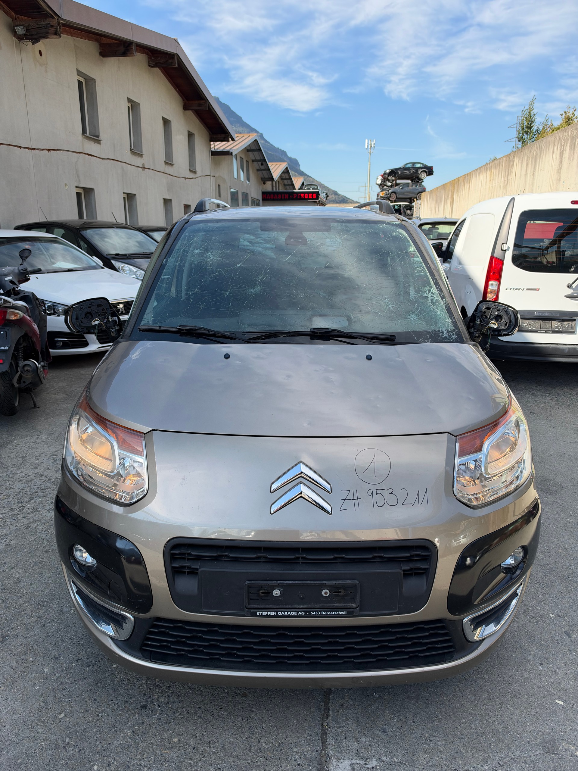 CITROEN C3 Picasso 1.6i 16V Exclusive-image-2