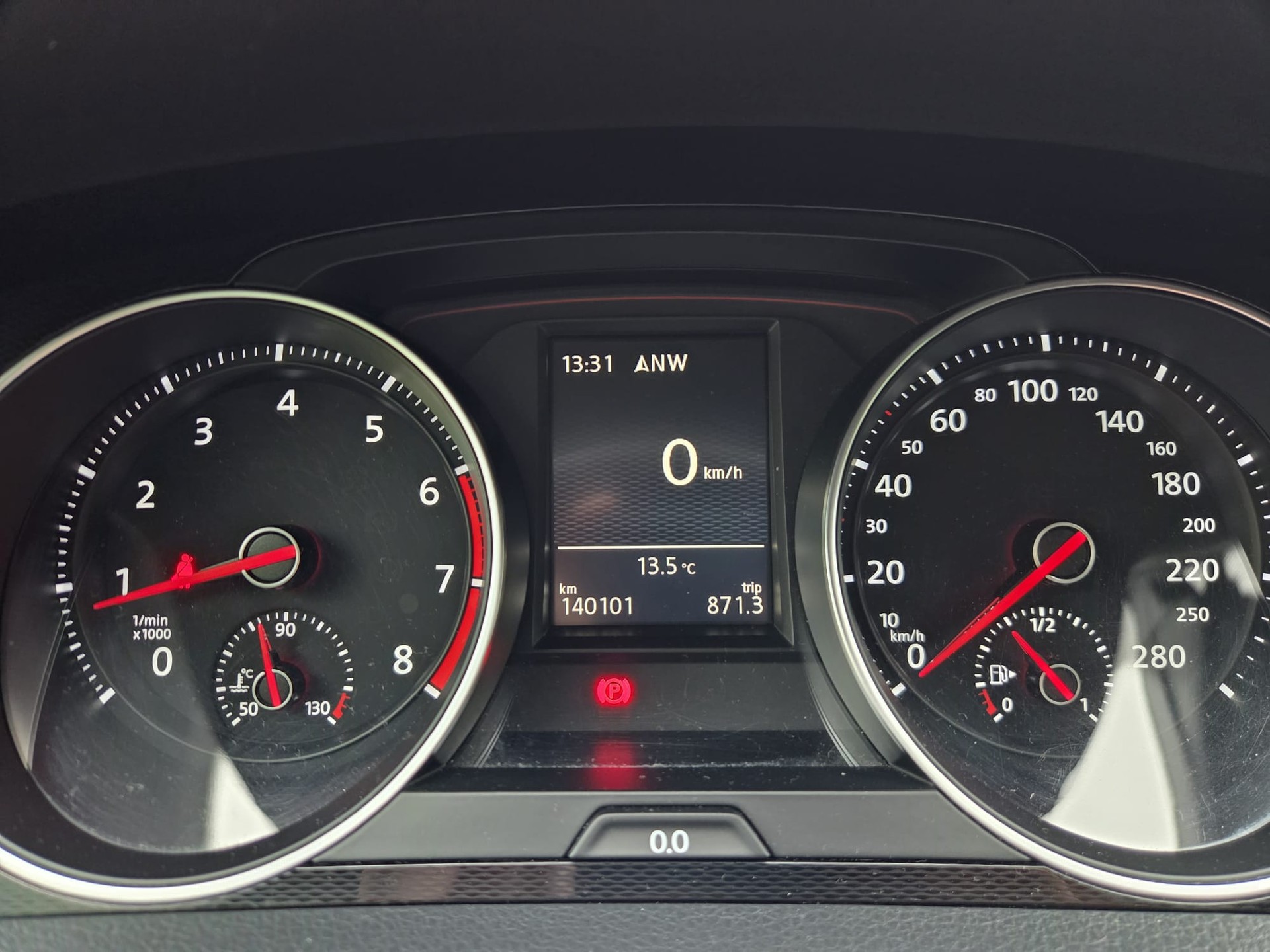 VW 2.0 TSI GTI-image-11