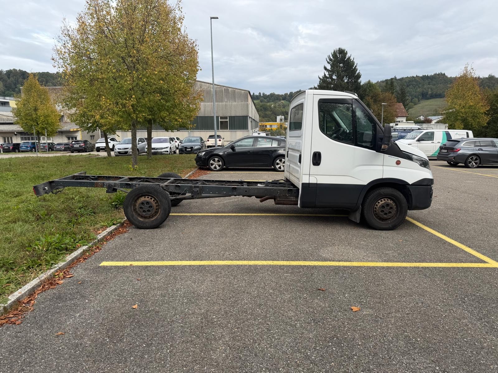 IVECO 35 S 17-image-4