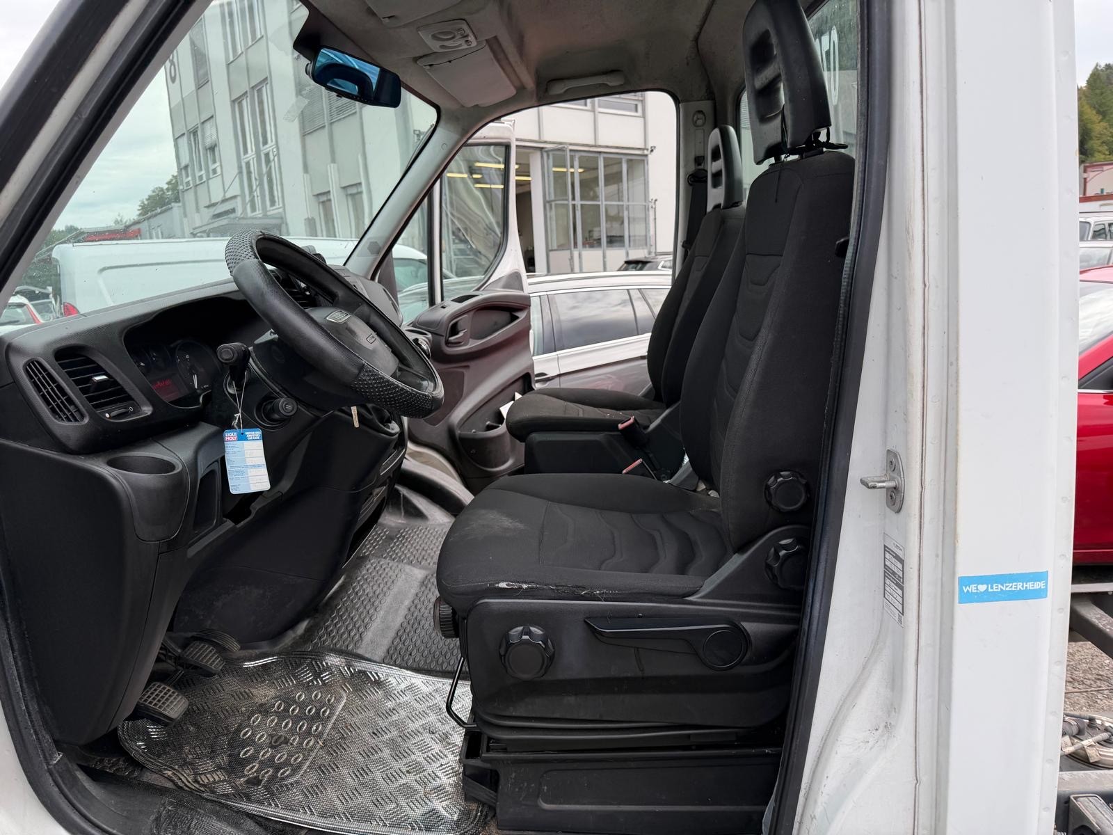 IVECO 35 S 17-image-9