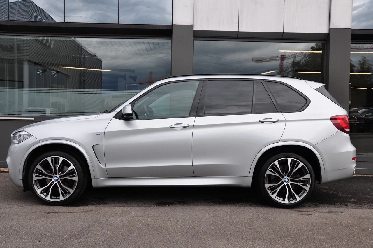BMW X5 xDrive 40d Pure M Sport Plus Steptronic-image-5