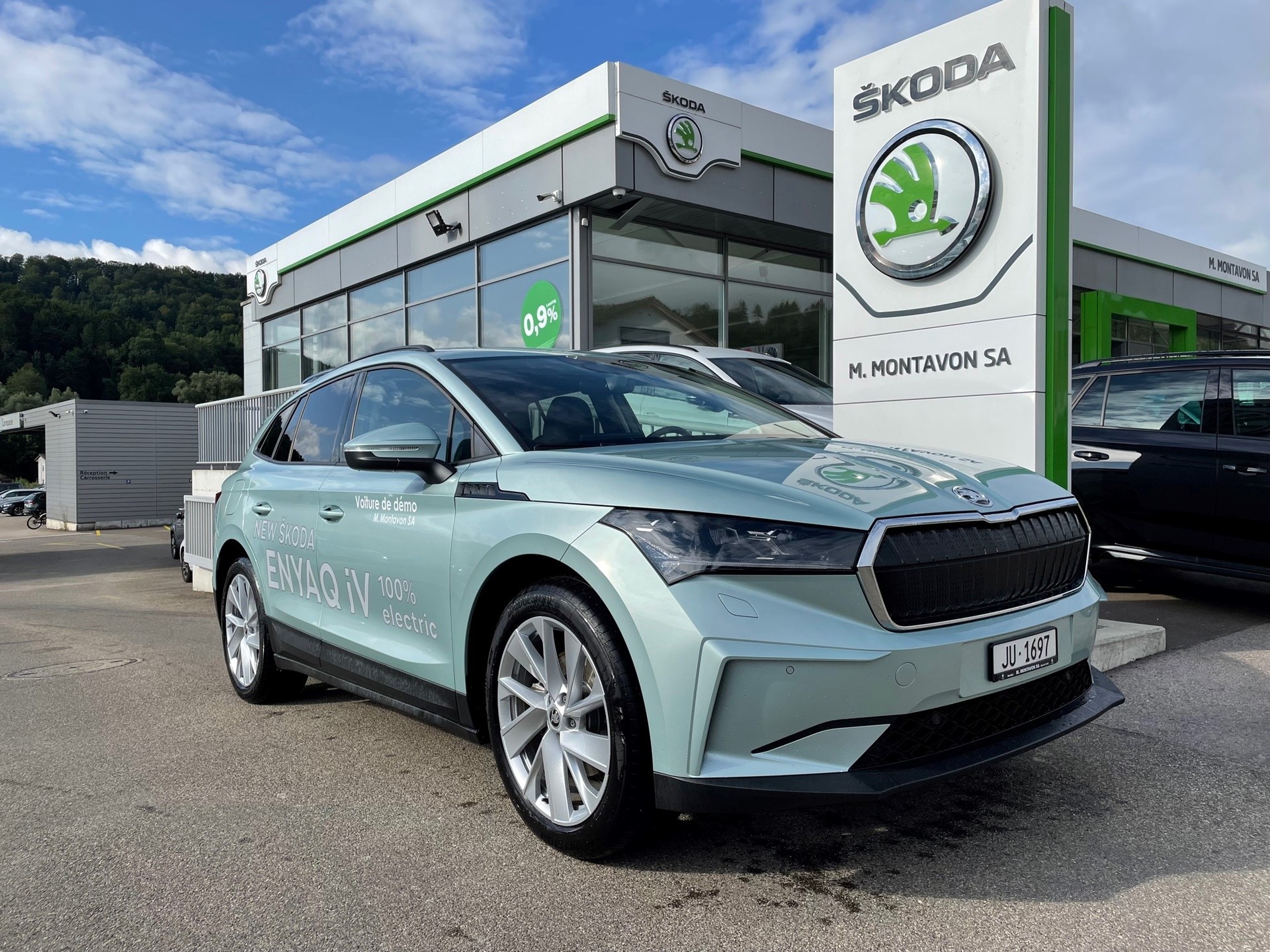 SKODA Enyaq iV 60-image-1