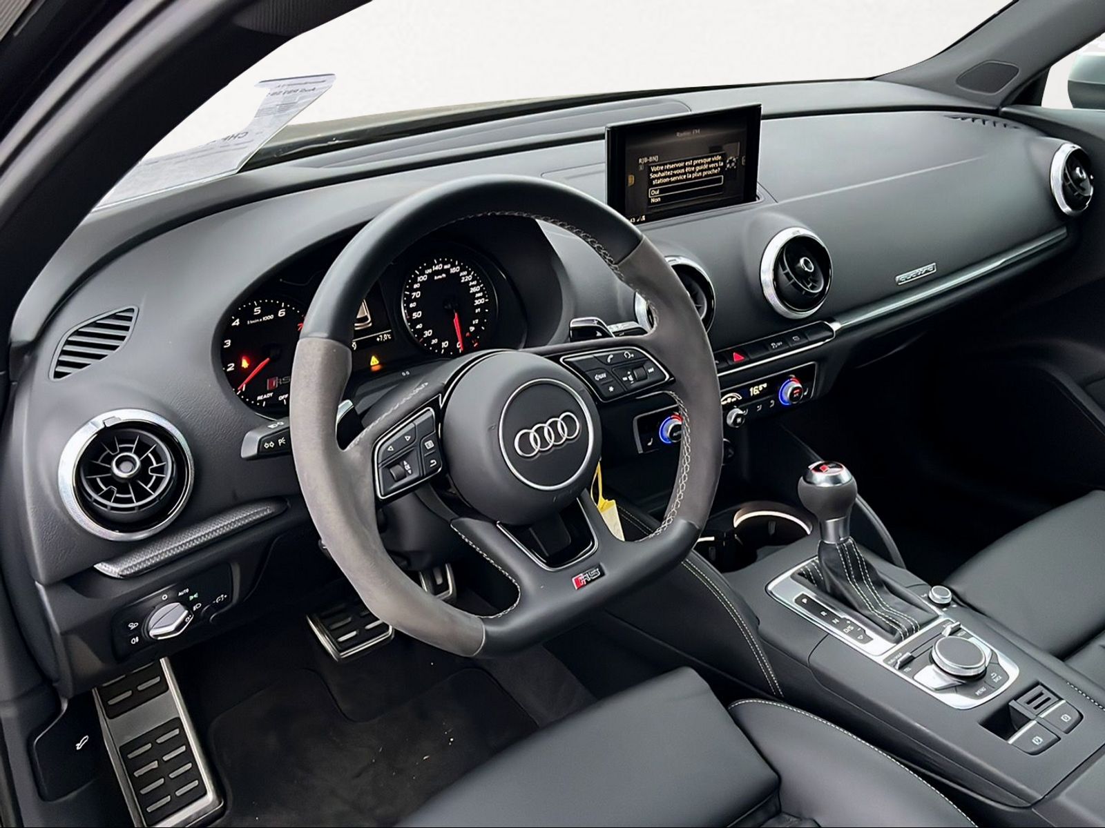 AUDI RS3 Sportback 2.5 TSI quattro S-tronic-image-6