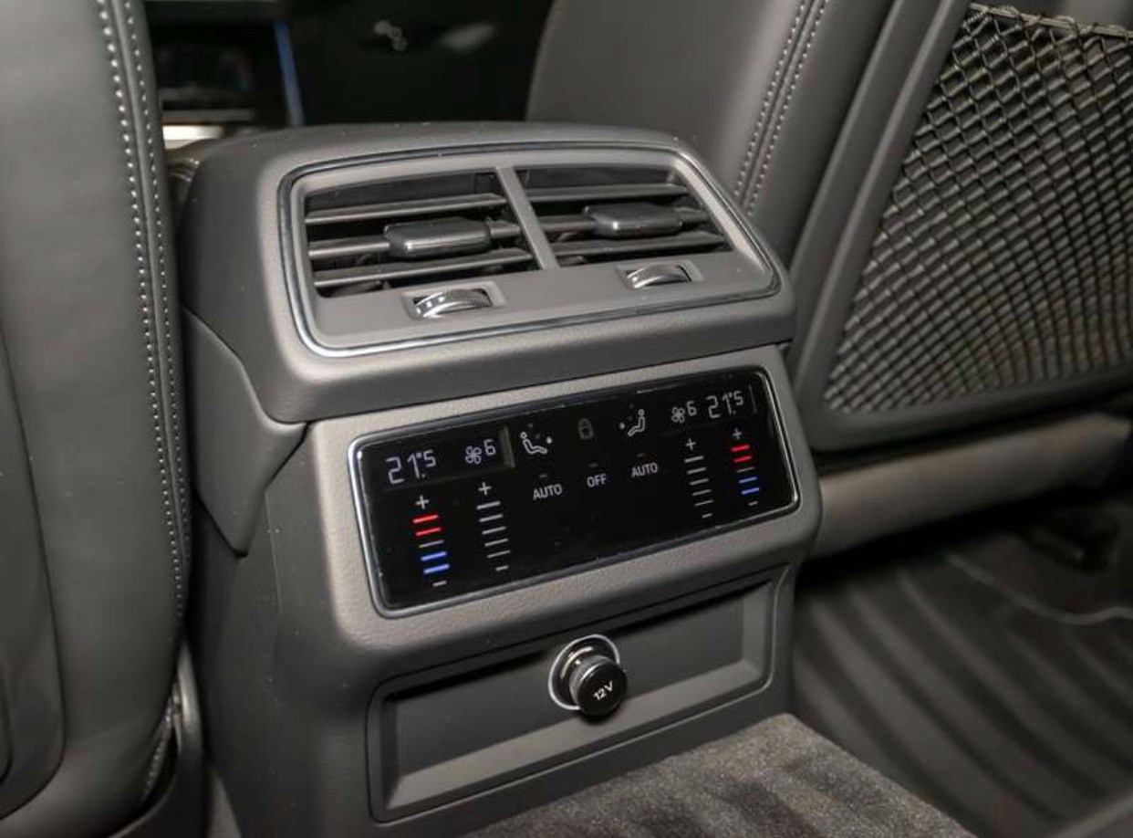AUDI A6 Avant 45 TDI Sport quattro tiptronic-image-17
