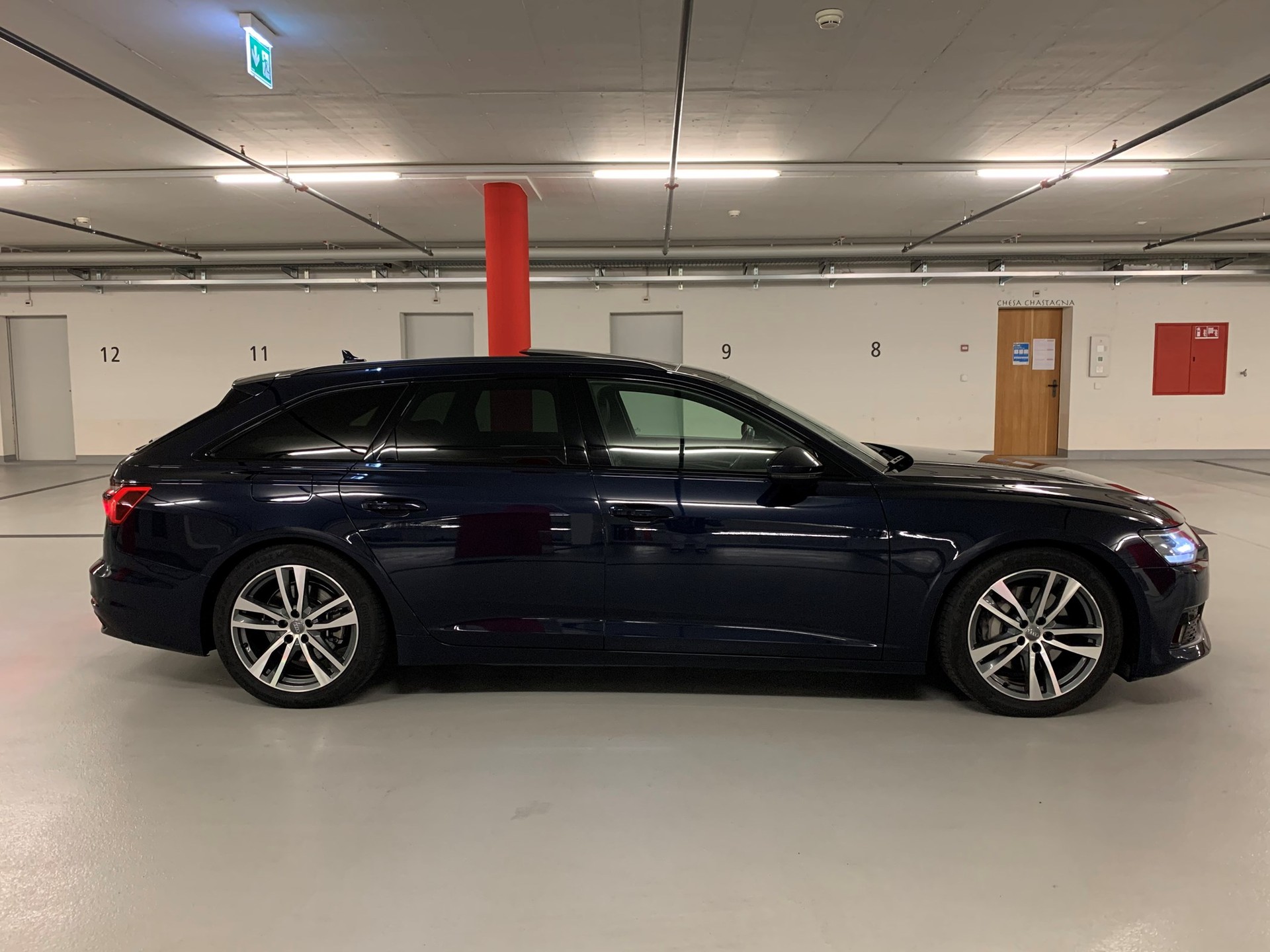 AUDI A6 Avant 45 TDI Sport quattro tiptronic-image-3