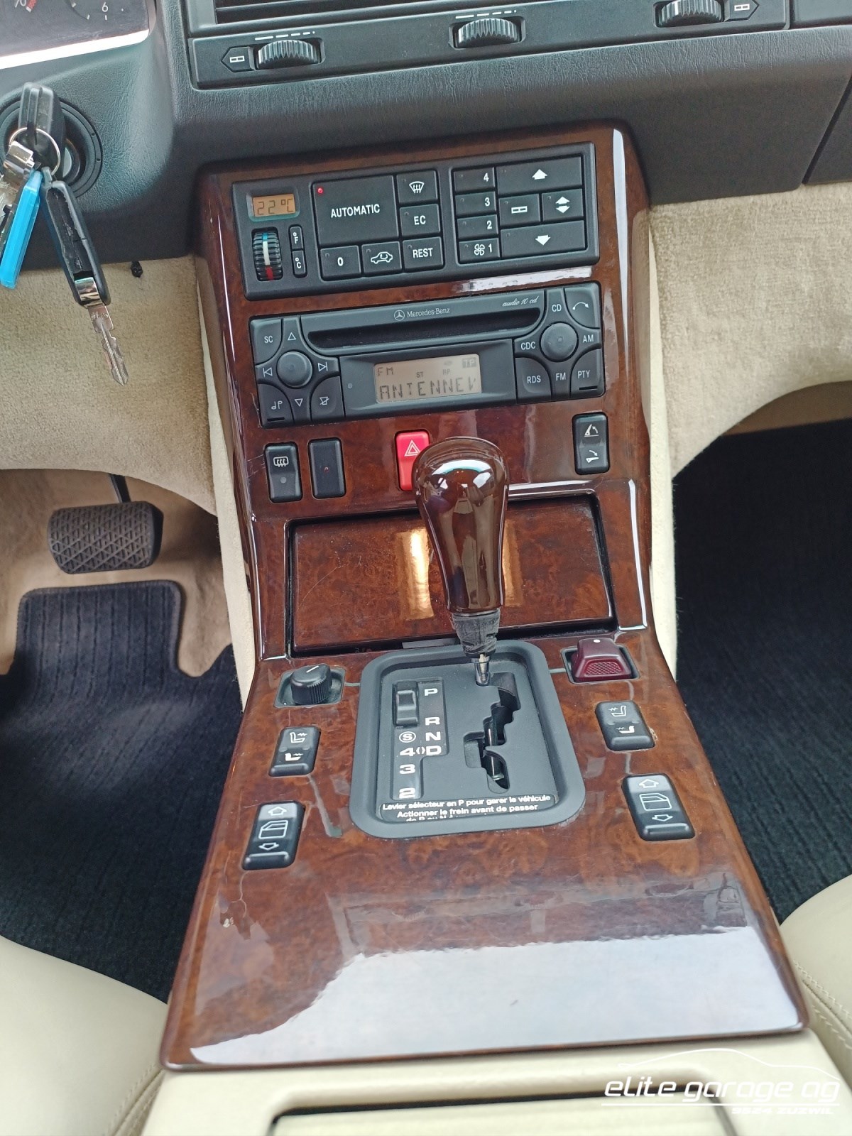 MERCEDES-BENZ SL 320 Automatic-image-14