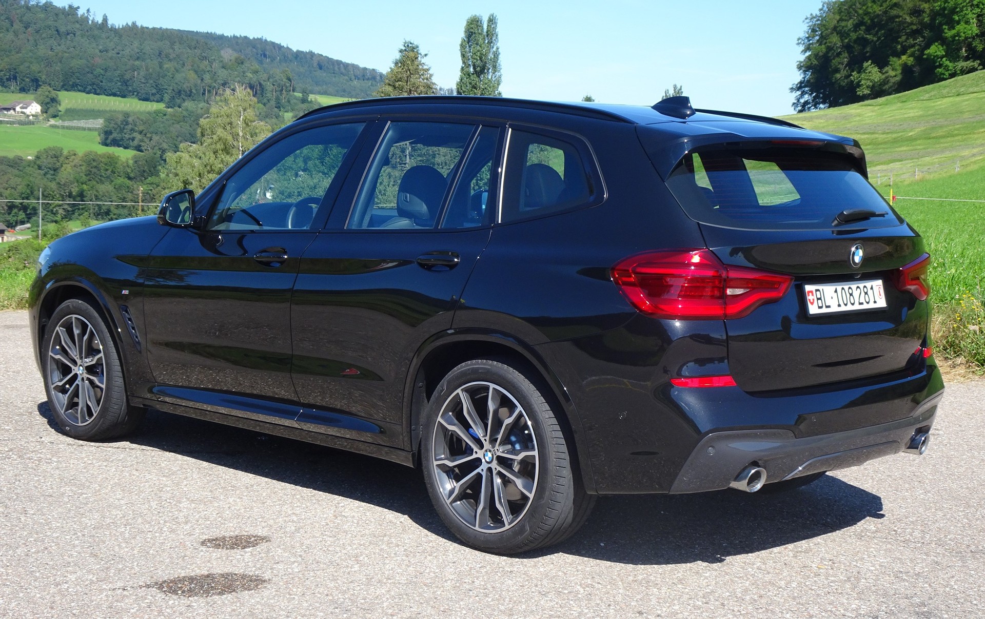 BMW X3 xDrive 30d Individual M Sport Steptronic-image-1