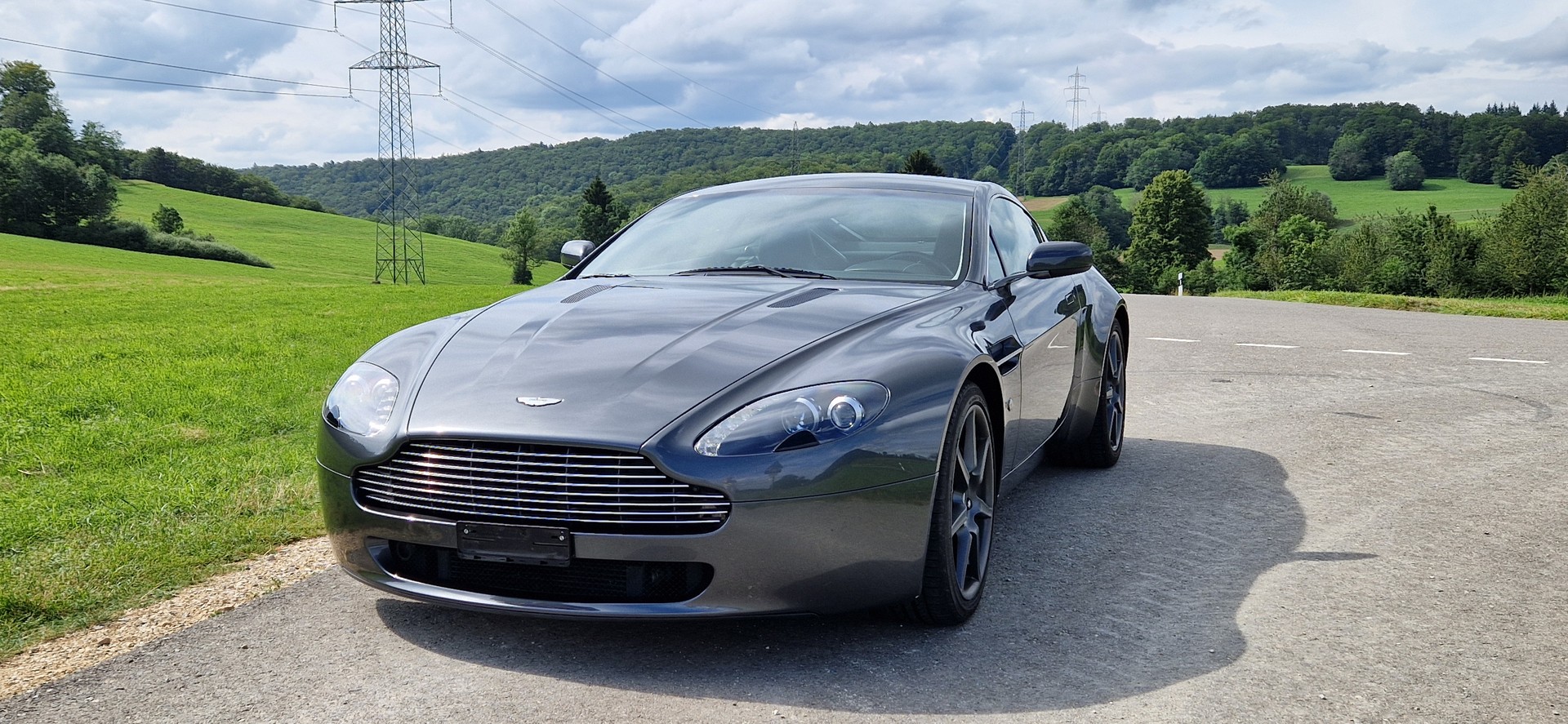 ASTON MARTIN V8 Vantage 4.3 Sportshift-image-0