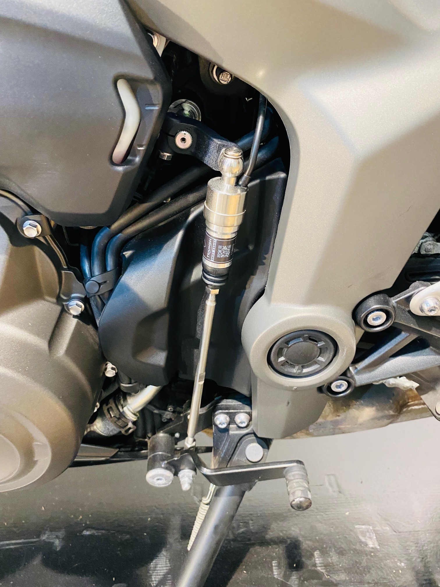 TRIUMPH Daytona 660-image-10