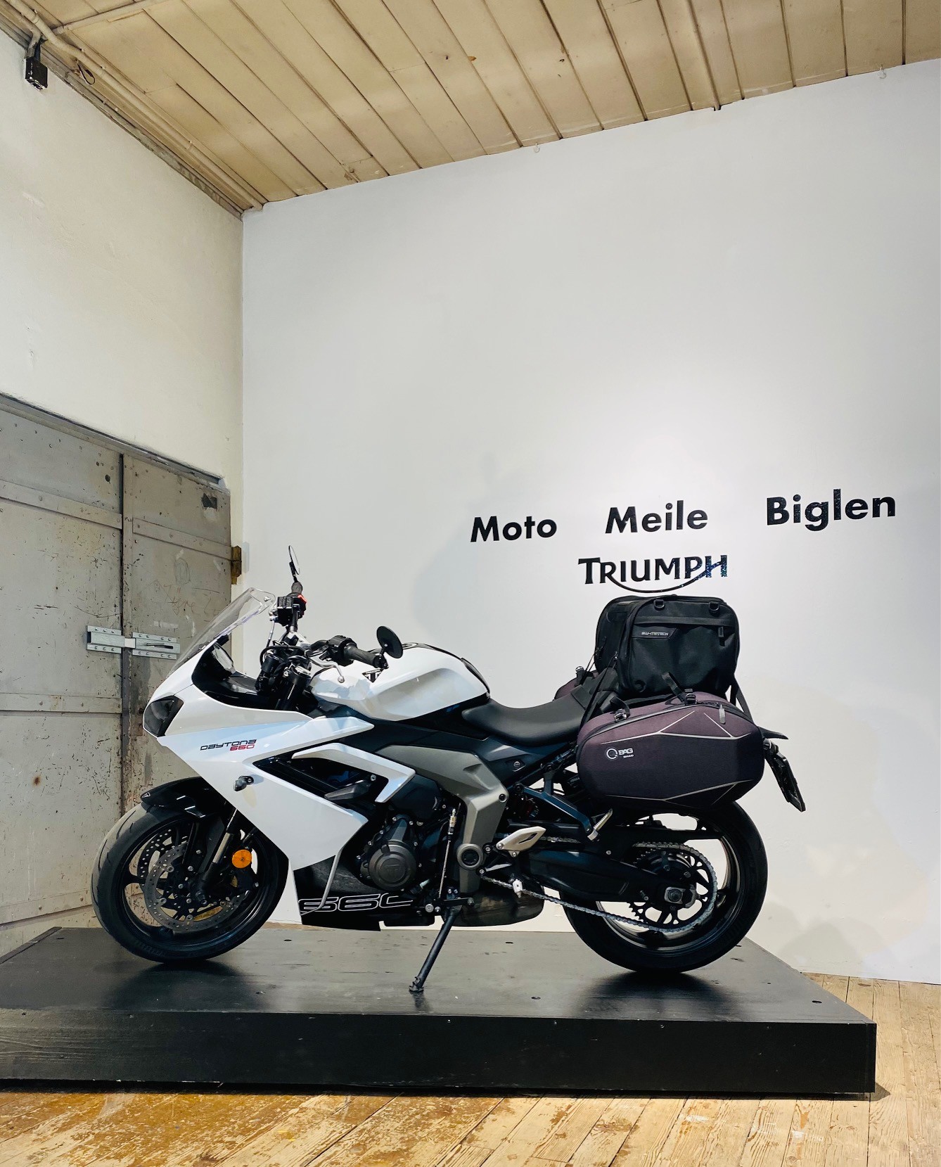 TRIUMPH Daytona 660-image-5