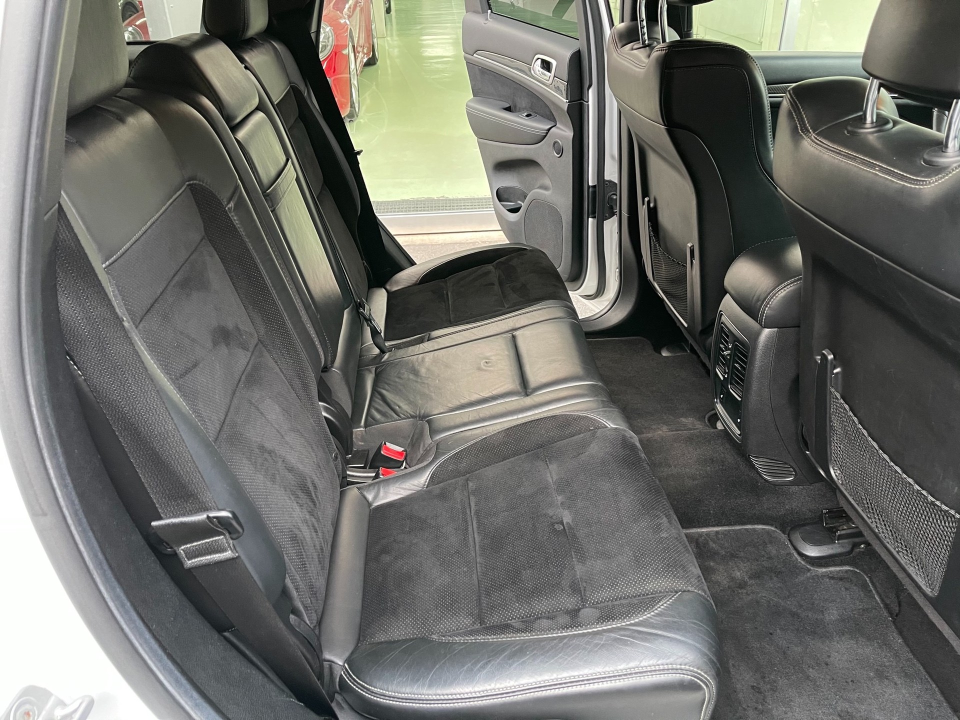 JEEP Grand Cherokee 6.4 SRT8 Automatic-image-8