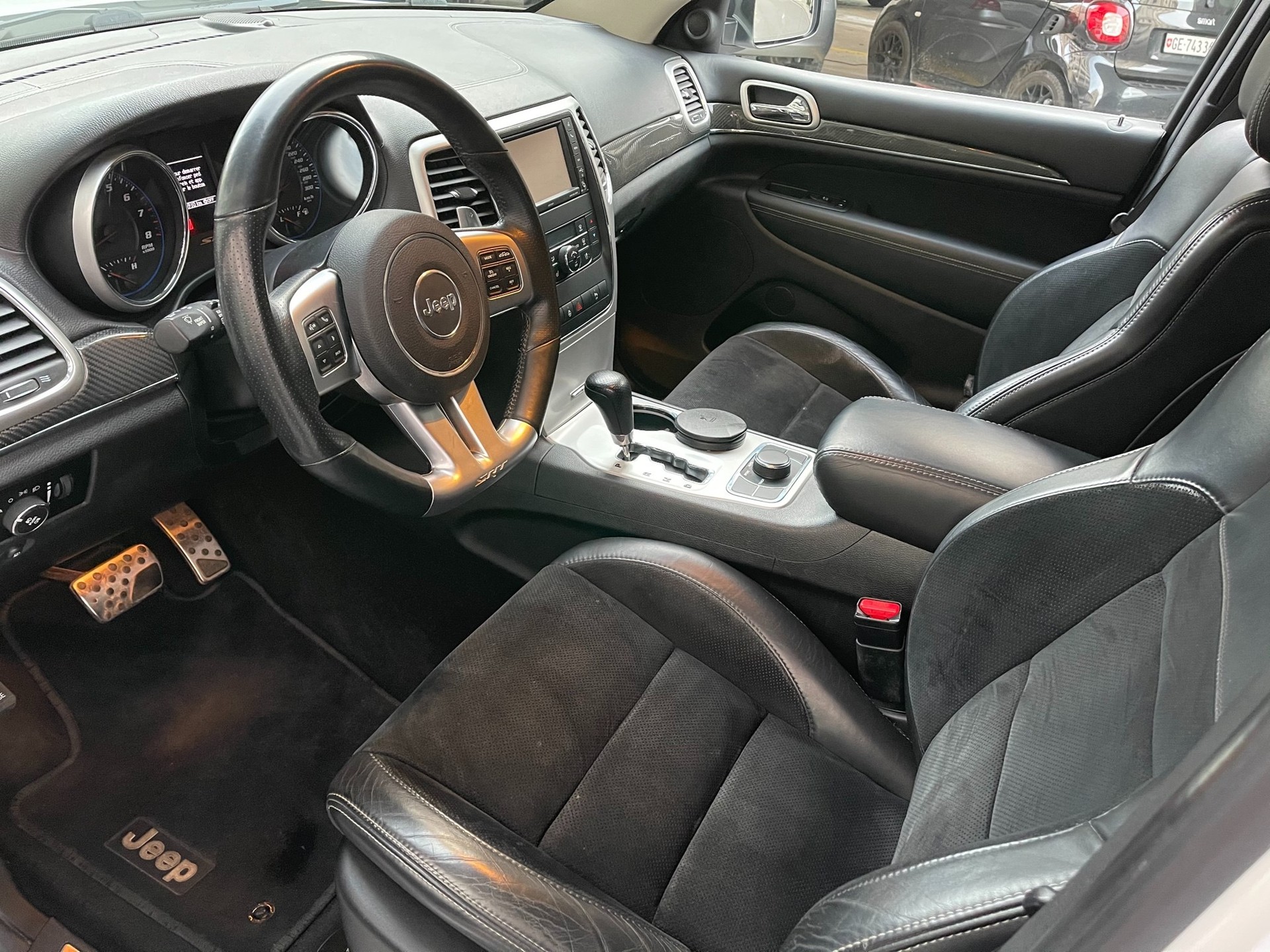 JEEP Grand Cherokee 6.4 SRT8 Automatic-image-1
