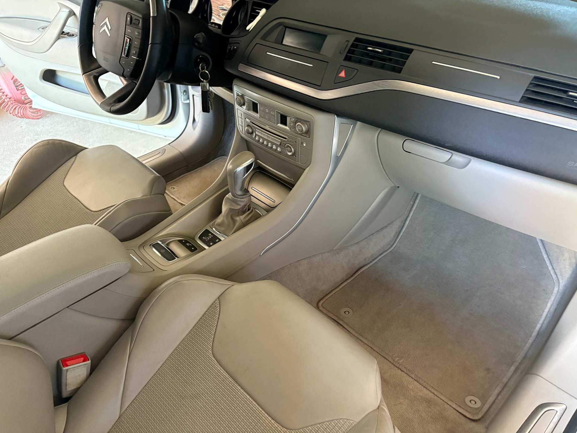 CITROEN C5 Berline 2.0 HDi Premium Automatic-image-5