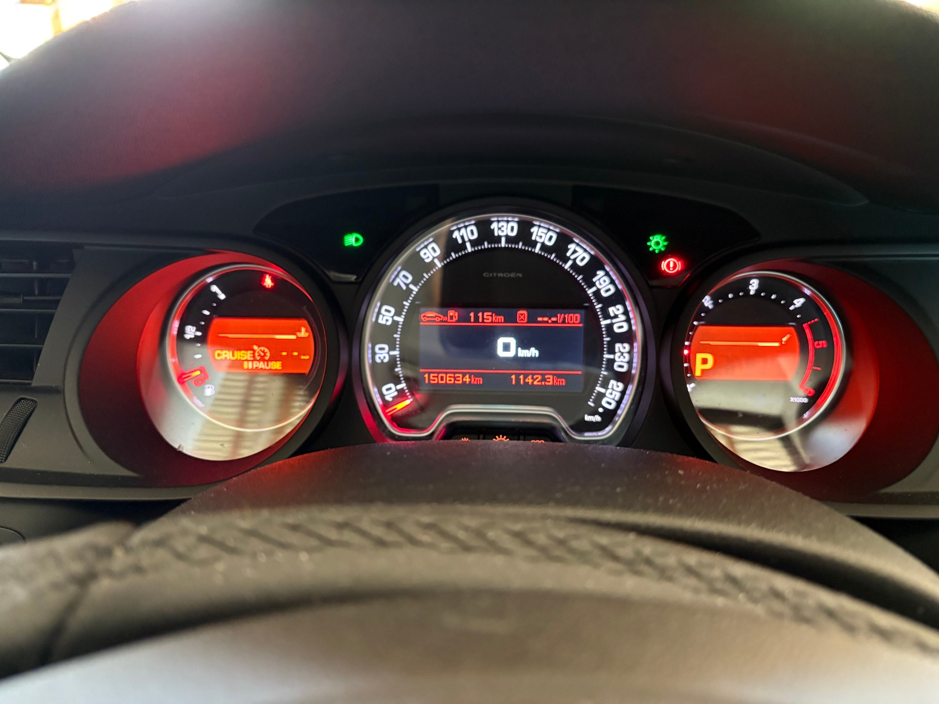 CITROEN C5 Berline 2.0 HDi Premium Automatic-image-4