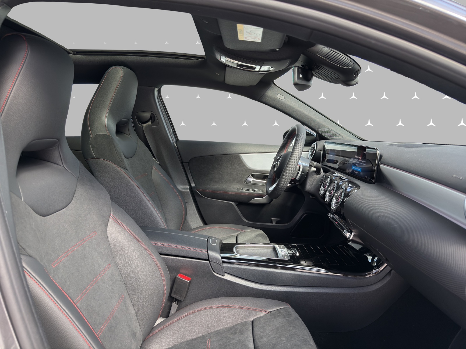 MERCEDES-BENZ A 250 4Matic 8G-DCT-image-11